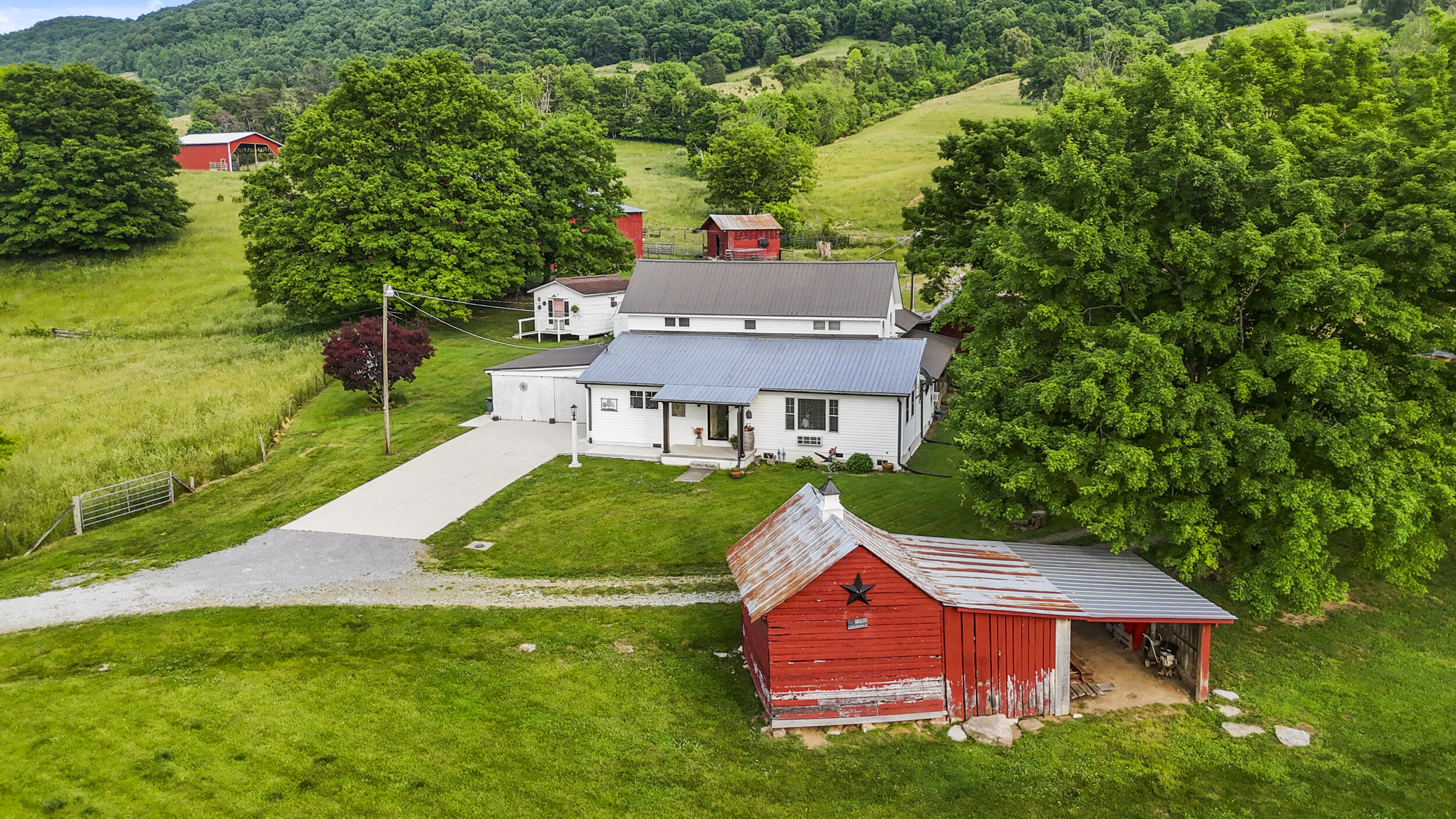 1305 Mulberry Gap Road