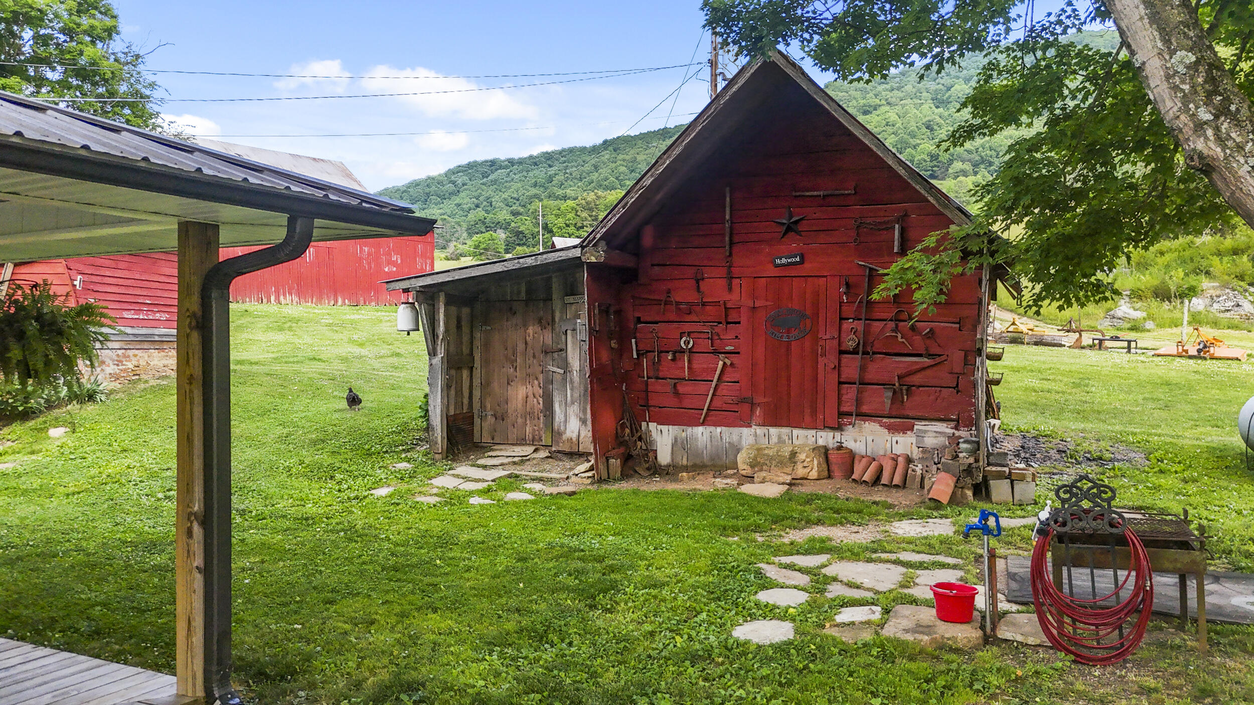 1305 Mulberry Gap Road