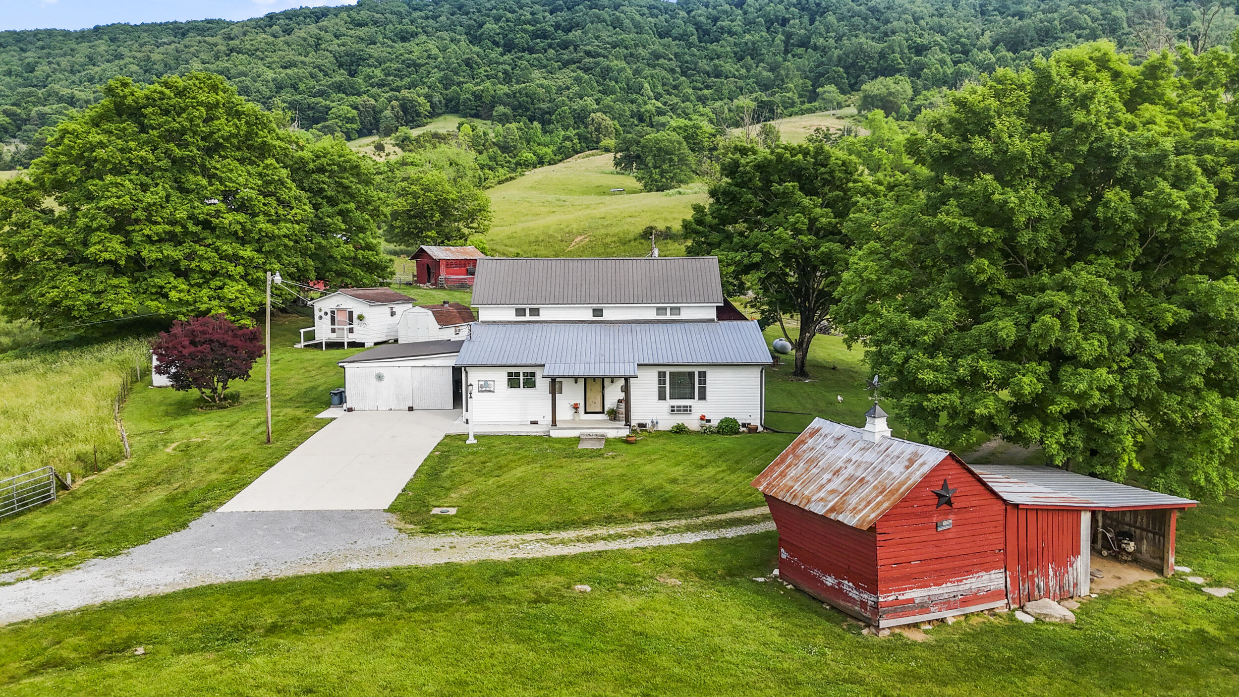 1305 Mulberry Gap Road