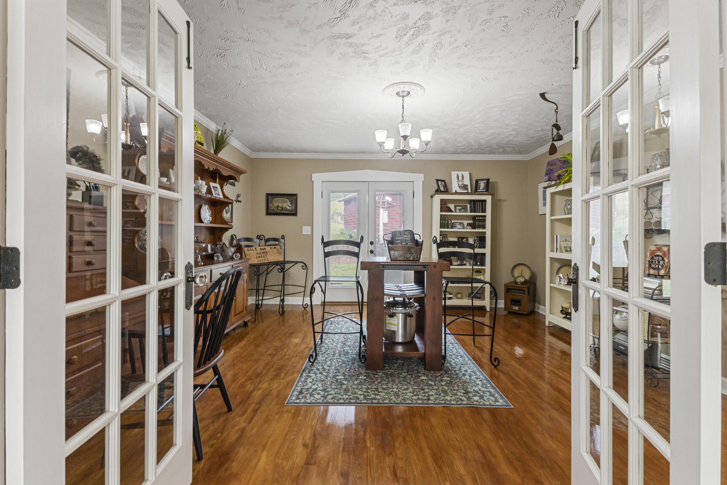 1305 Mulberry Gap Road