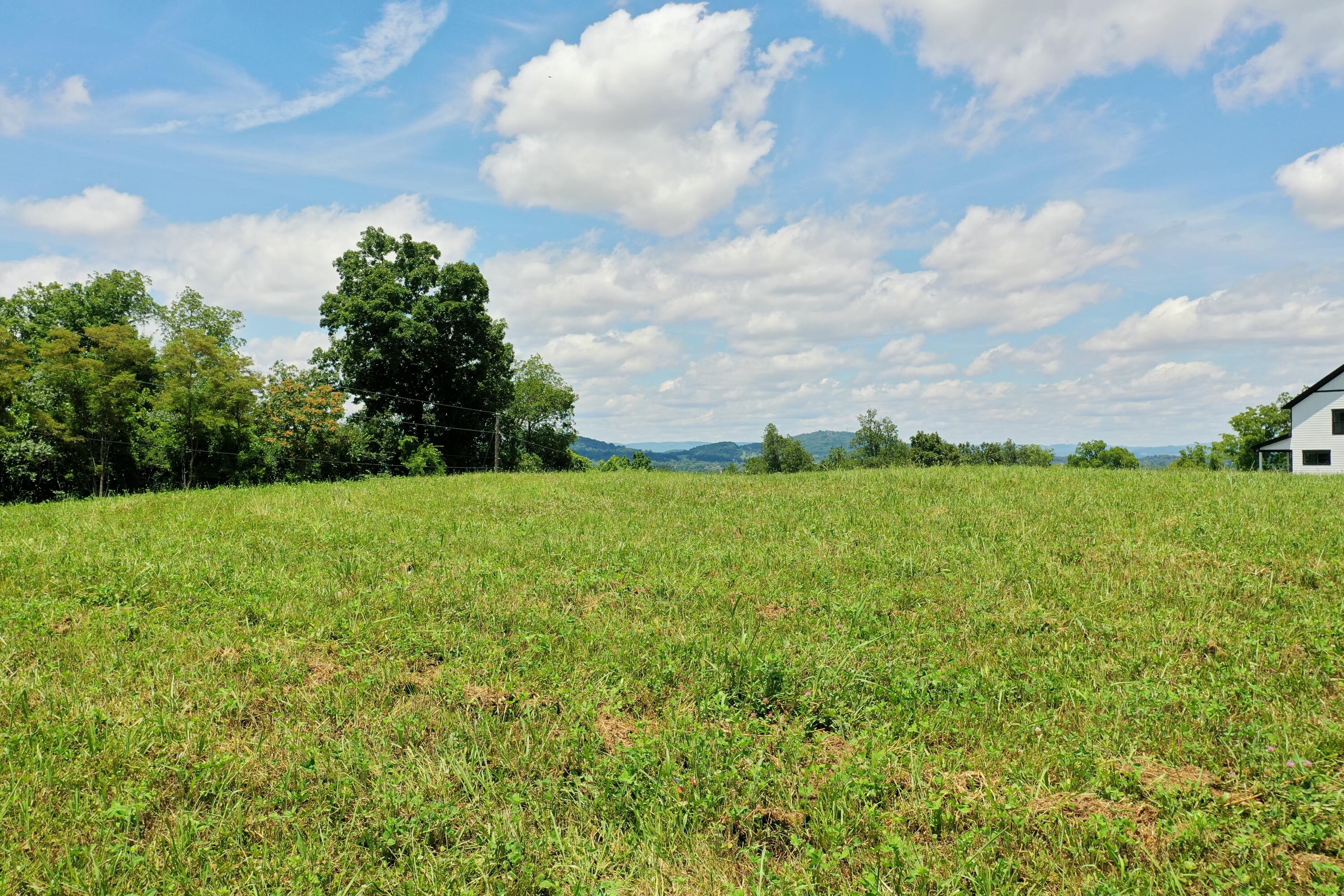 3485 Heath Cliff Road