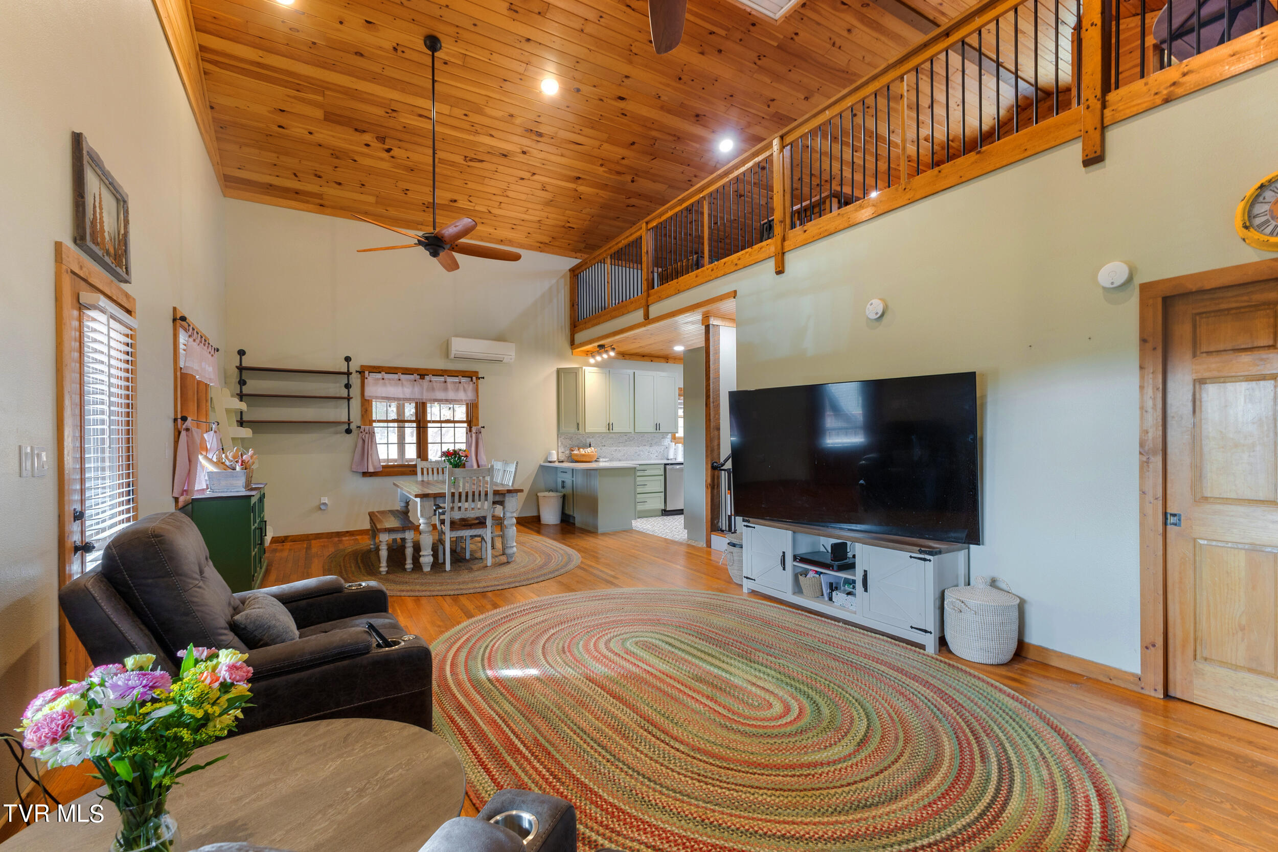 6938 War Creek Road