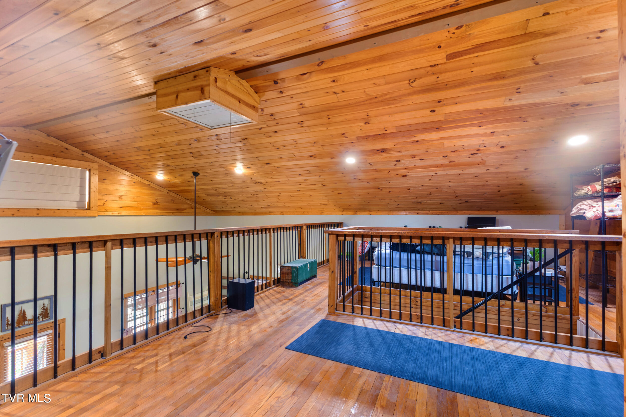 6938 War Creek Road