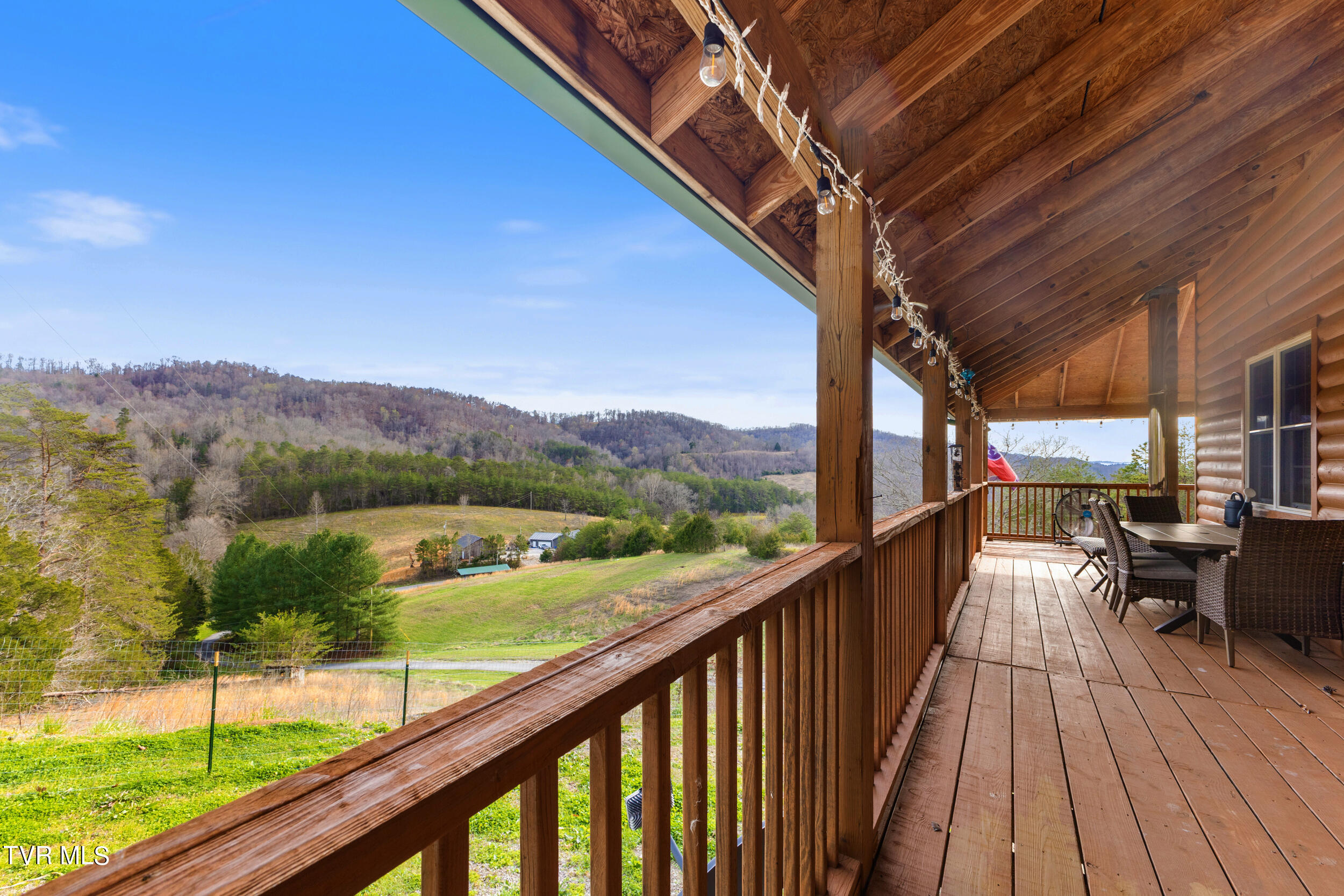 6938 War Creek Road
