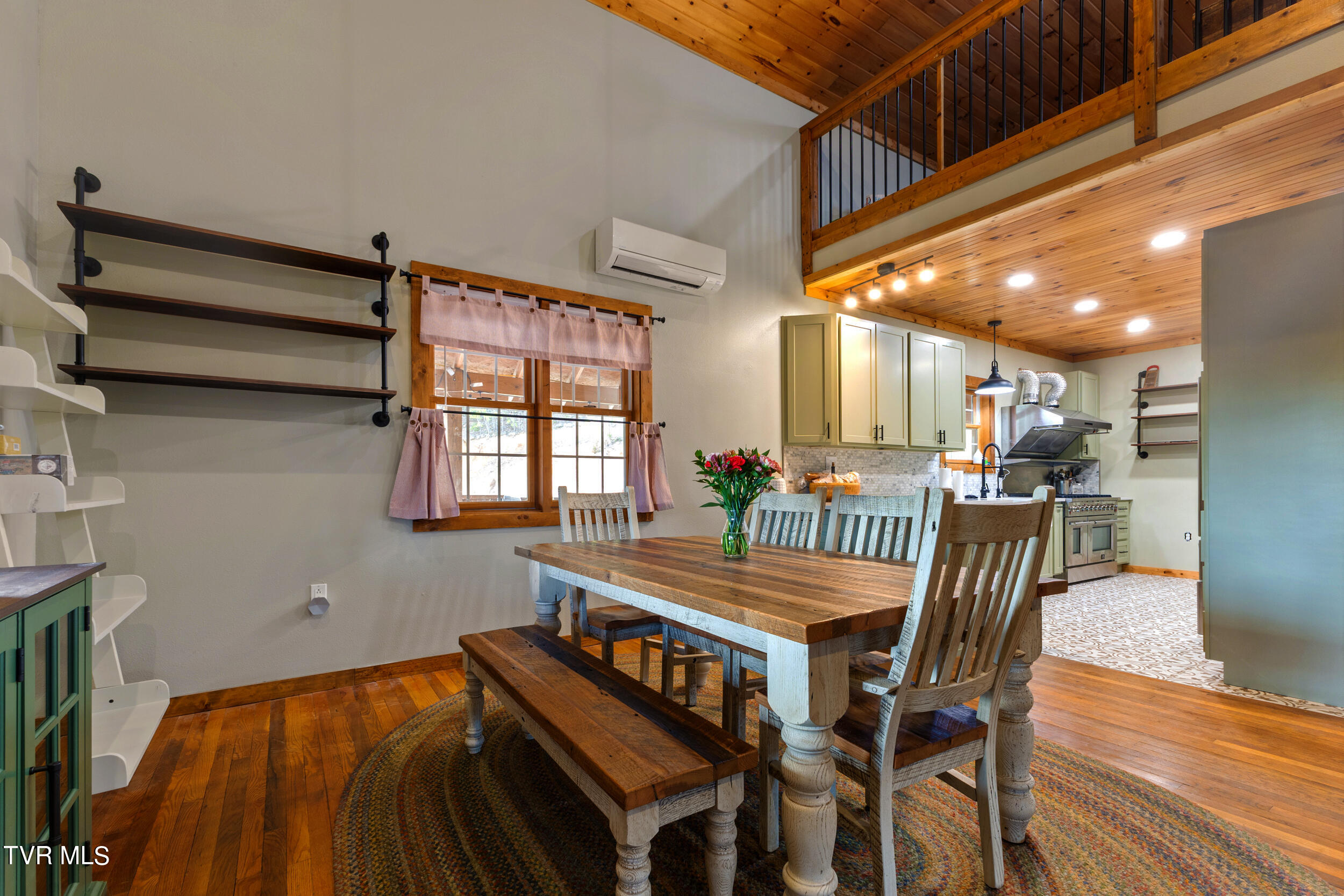 6938 War Creek Road