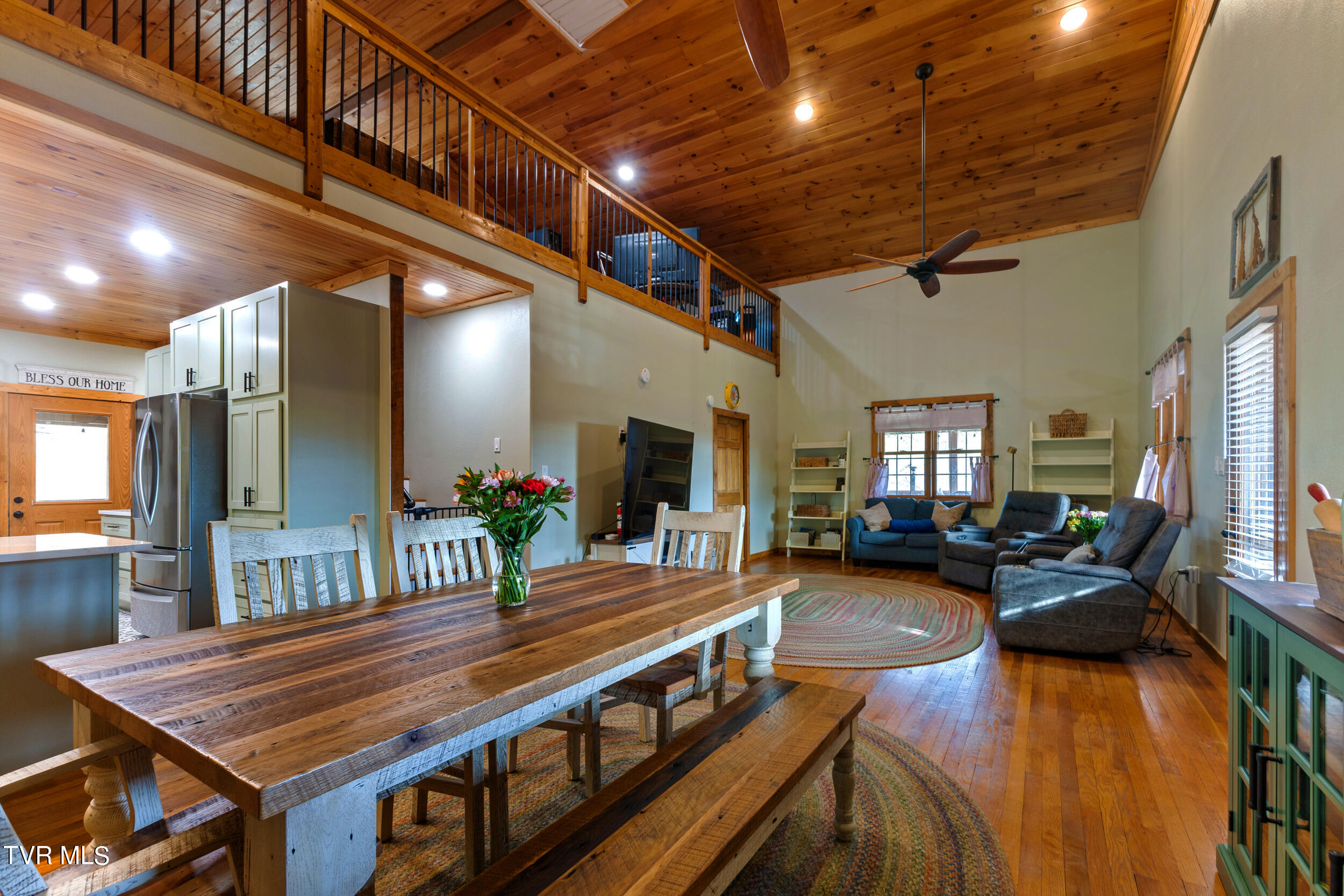 6938 War Creek Road