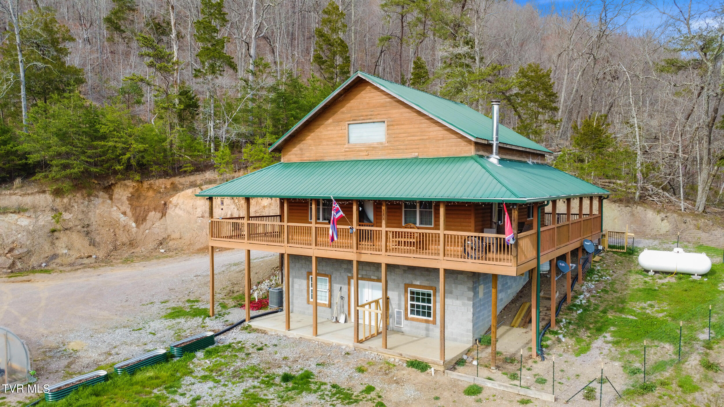 6938 War Creek Road