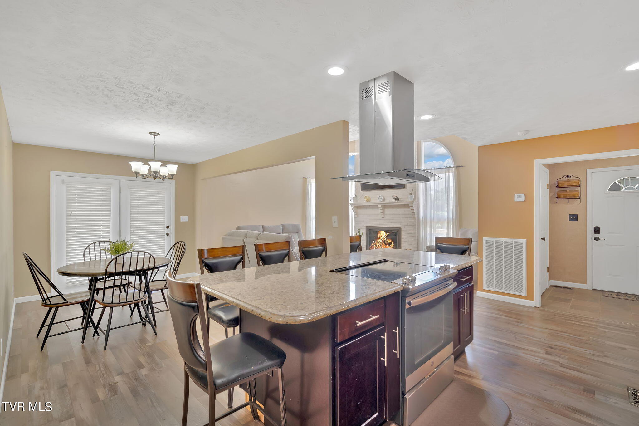 2623 Lakemont Circle