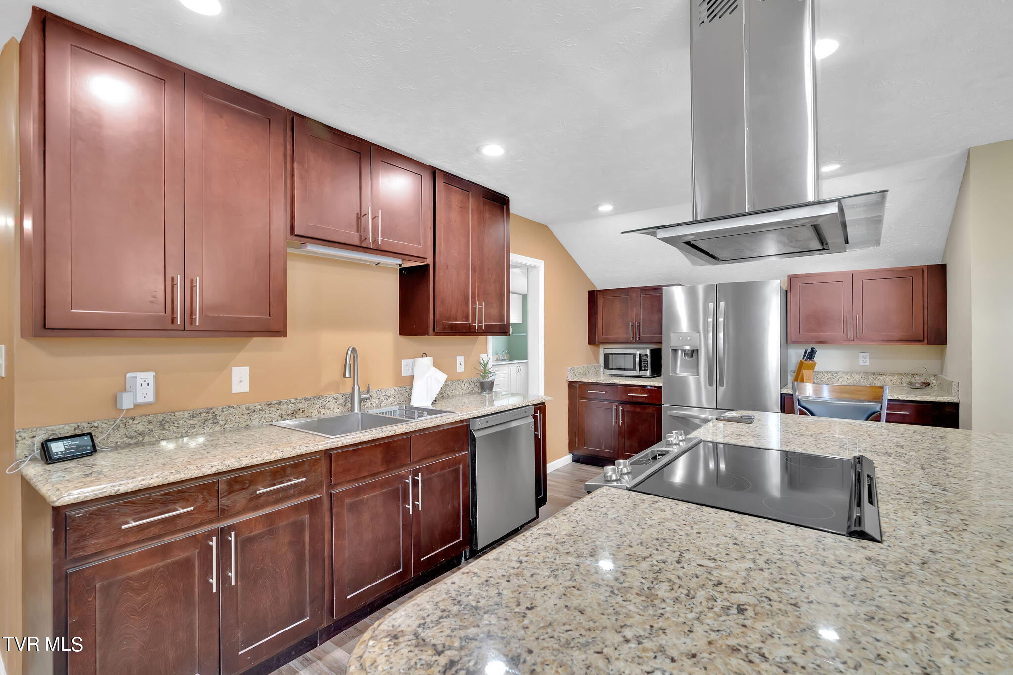 2623 Lakemont Circle