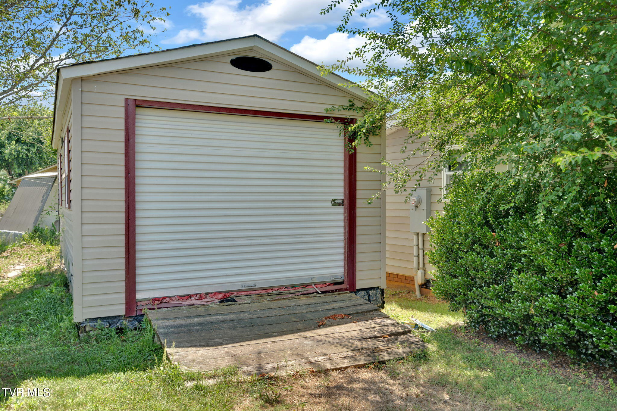 2623 Lakemont Circle