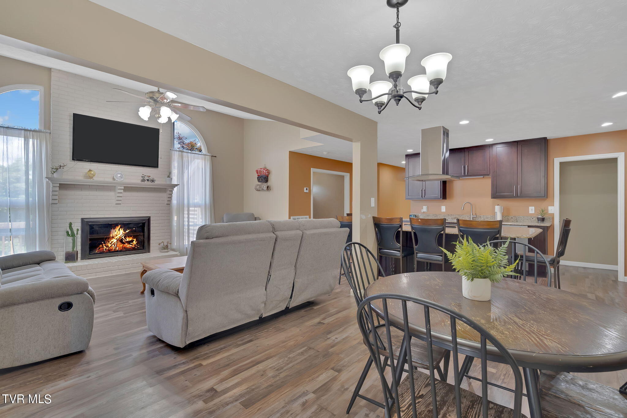 2623 Lakemont Circle