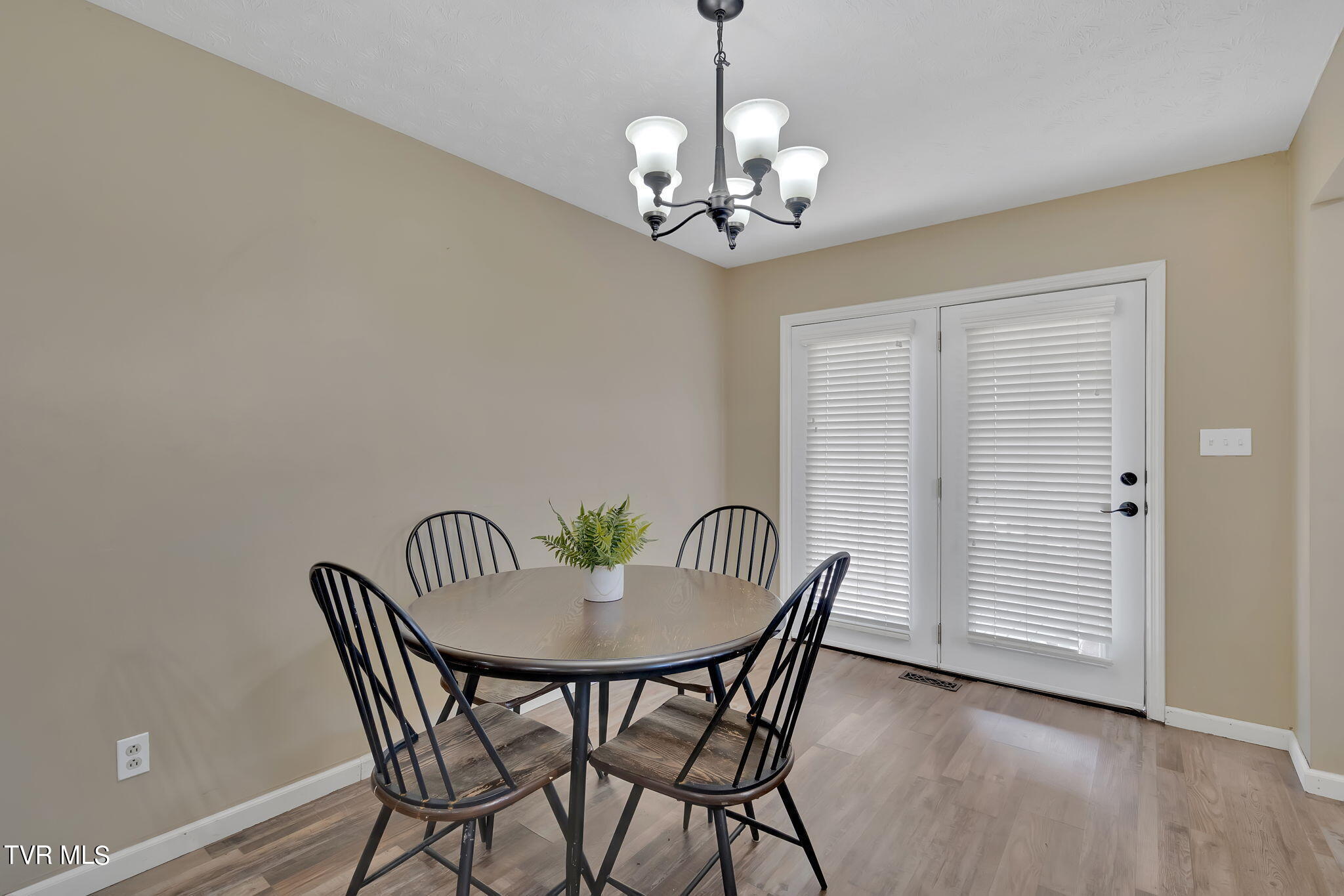 2623 Lakemont Circle