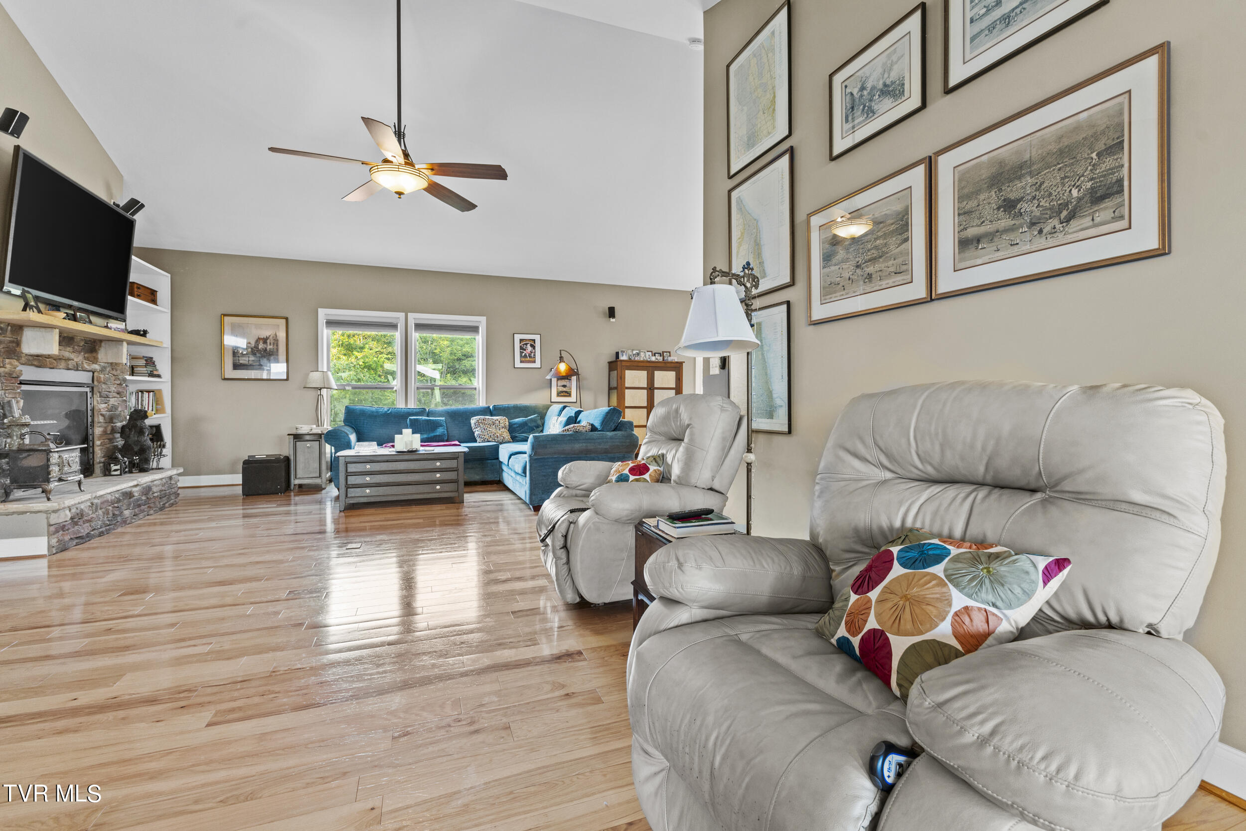 1109 Legacy Bay Drive