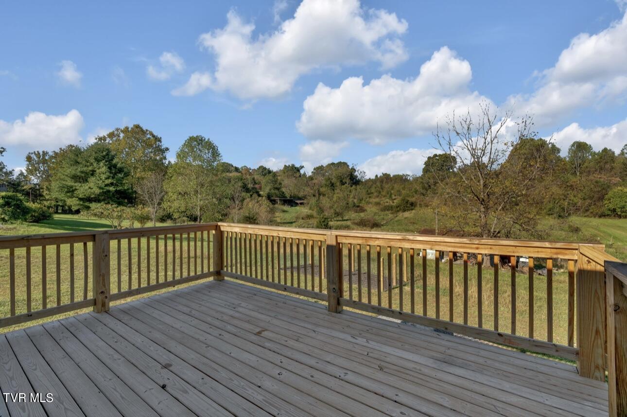 455 Possum Hollow Road