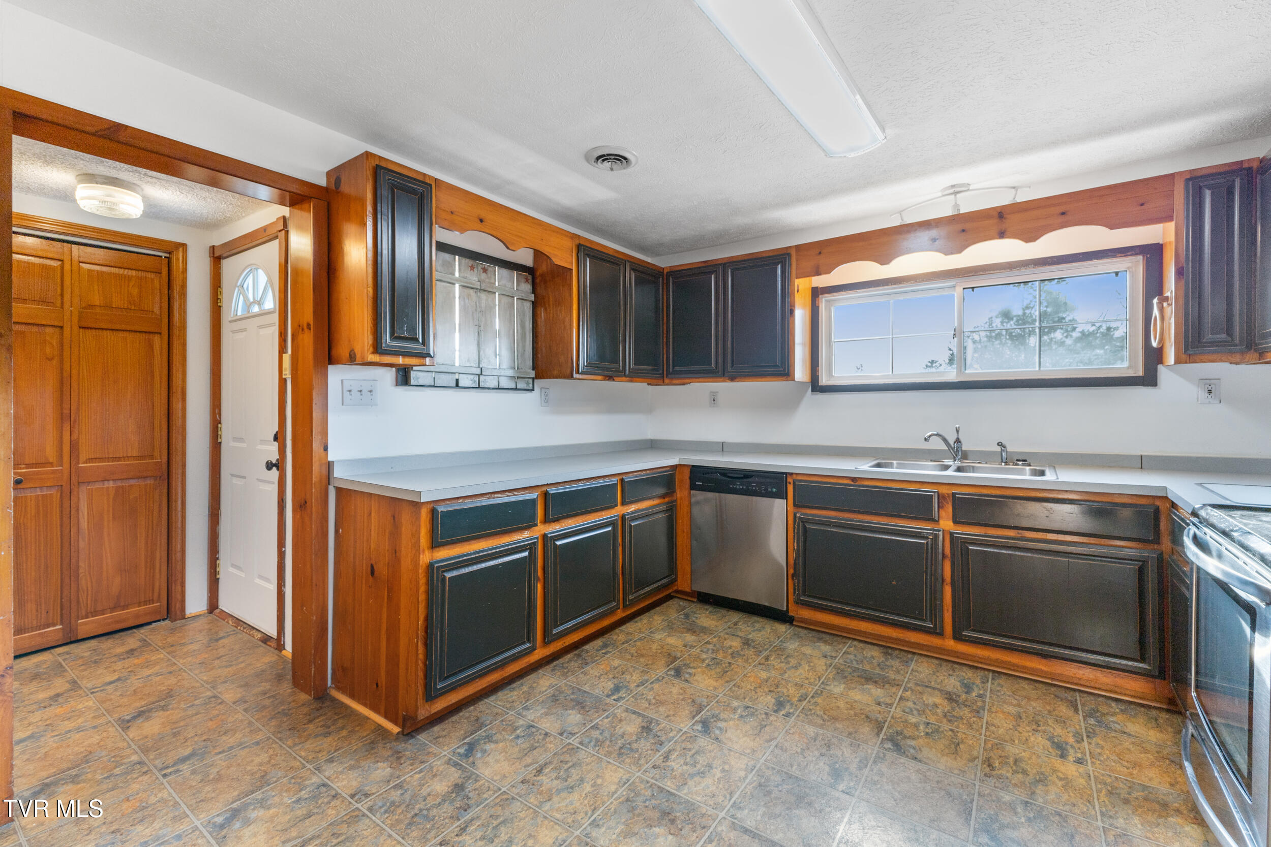 8138 East Andrew Johnson Highway