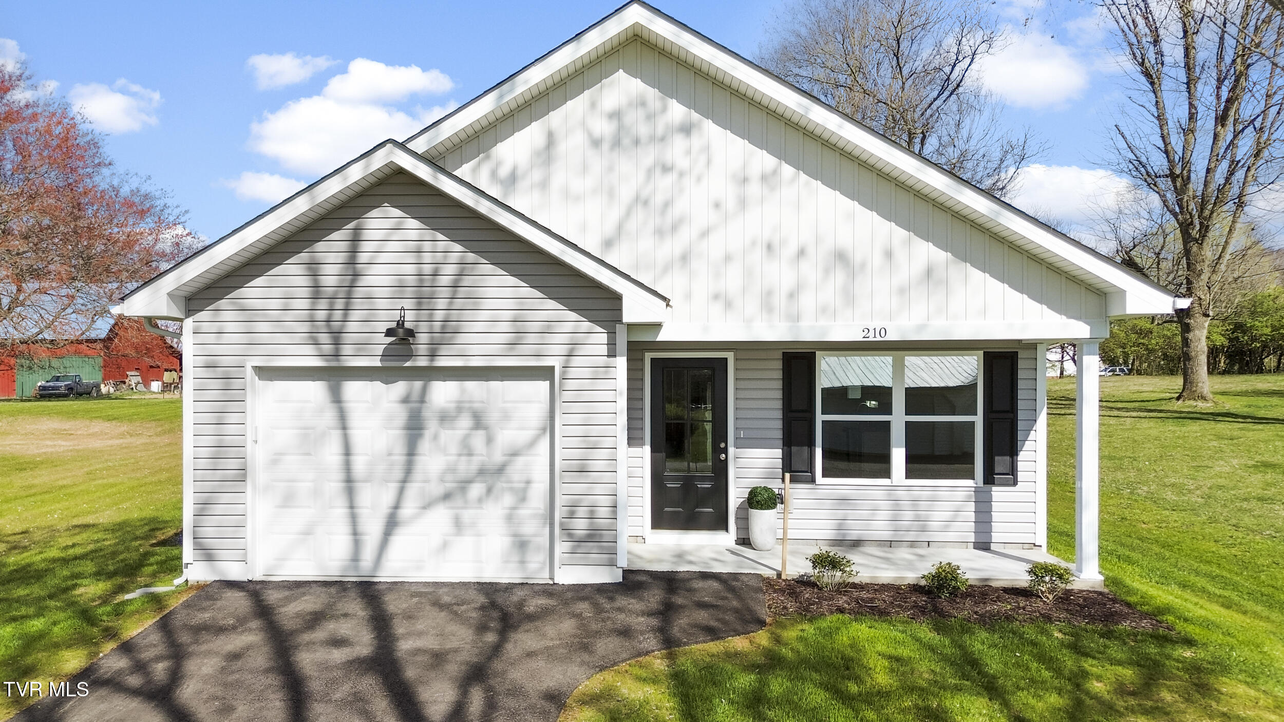 210 Baylor Avenue