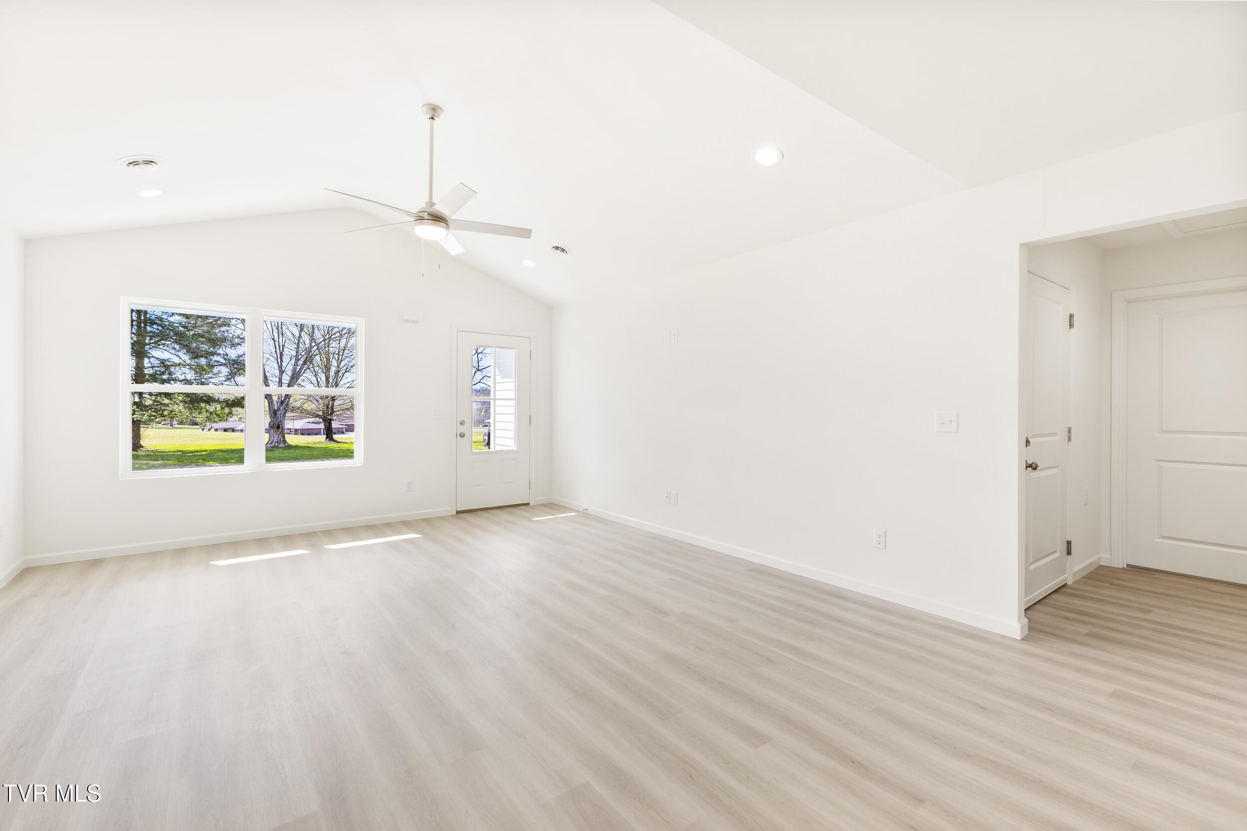 212 Baylor Avenue