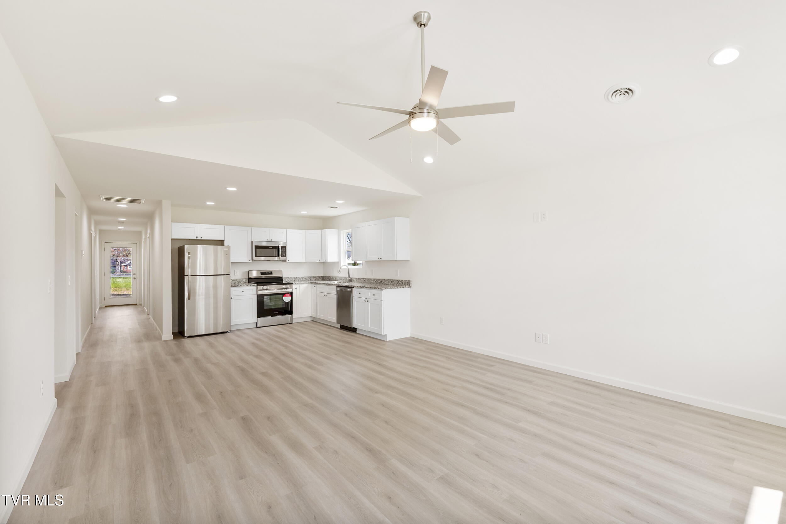 212 Baylor Avenue