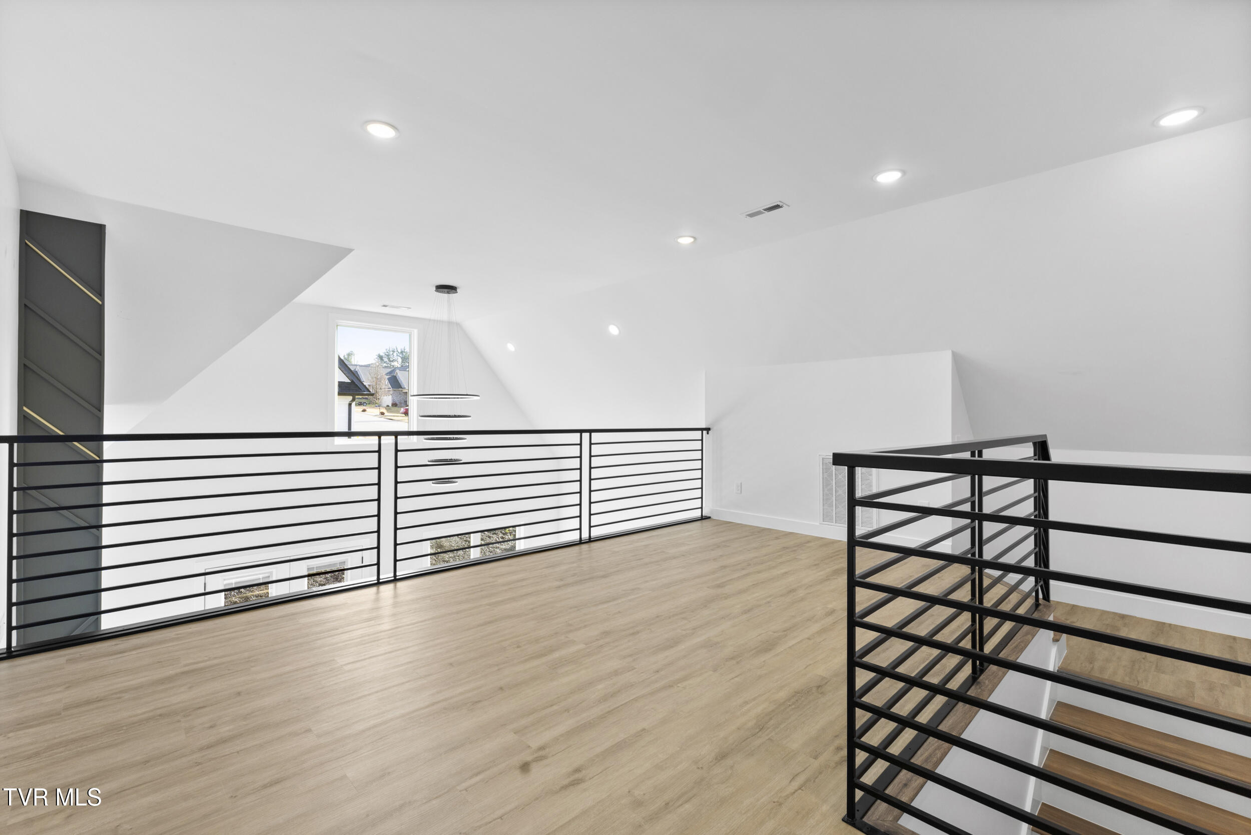 2332 Sydney Court