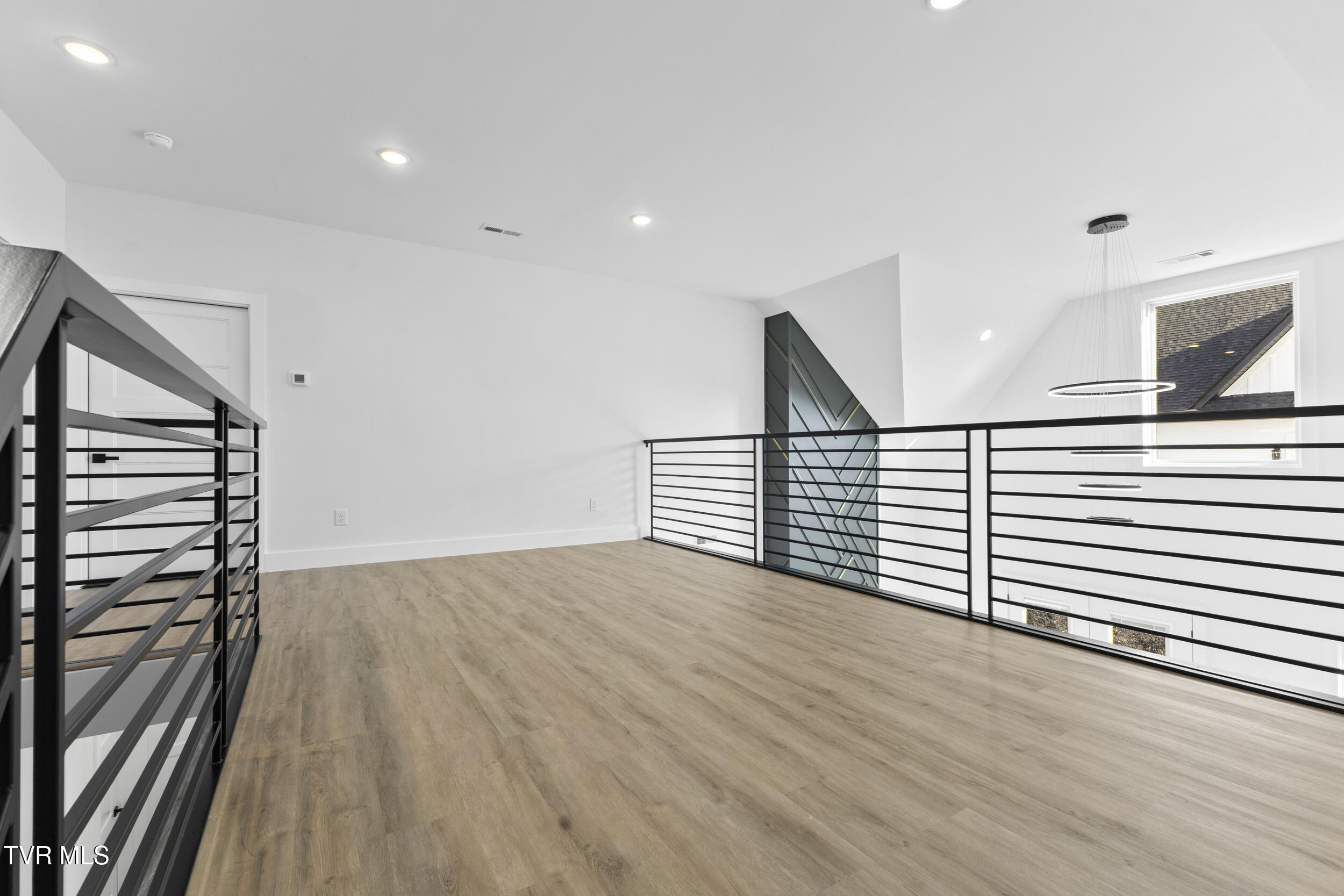 2332 Sydney Court