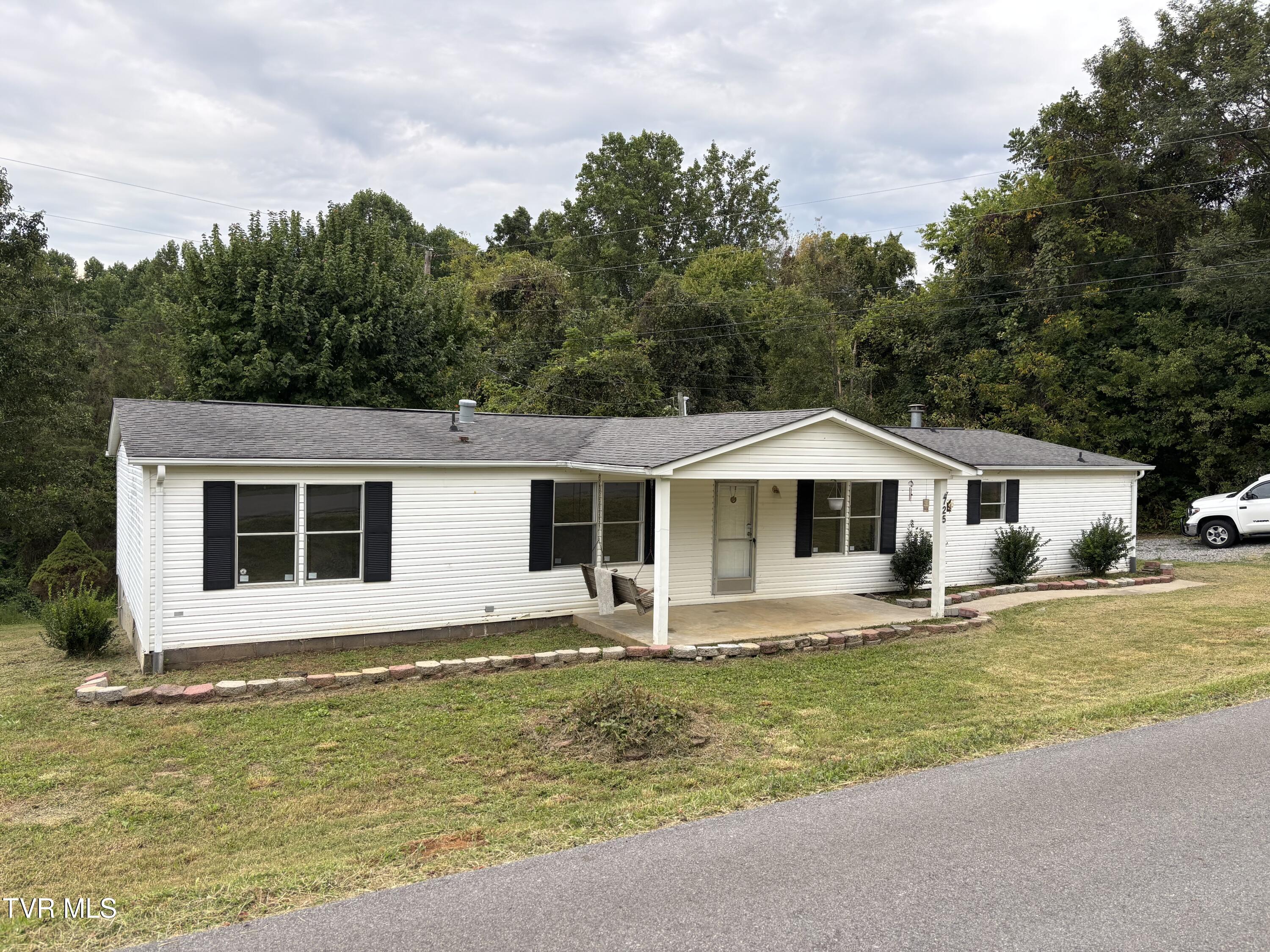 725 Cedar Crest Road