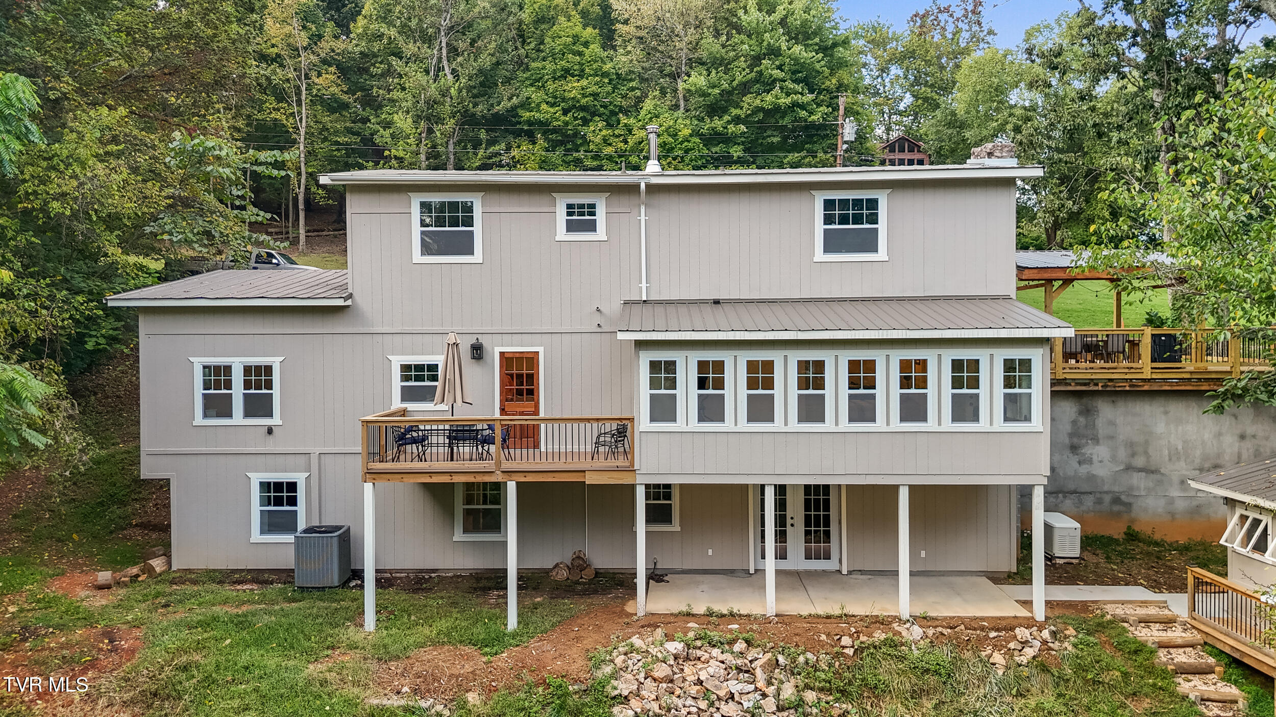 1068 Mimosa Drive