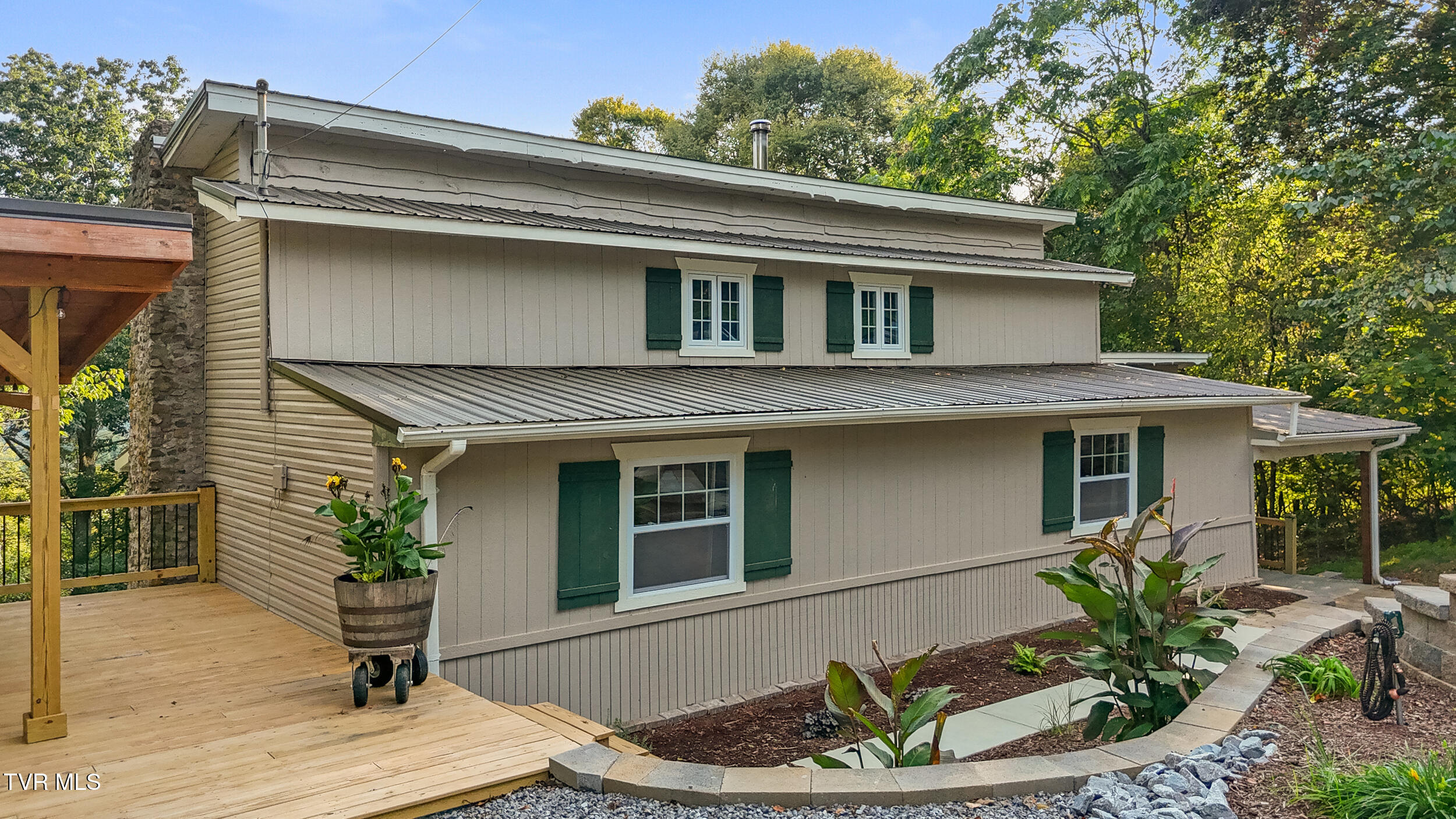 1068 Mimosa Drive