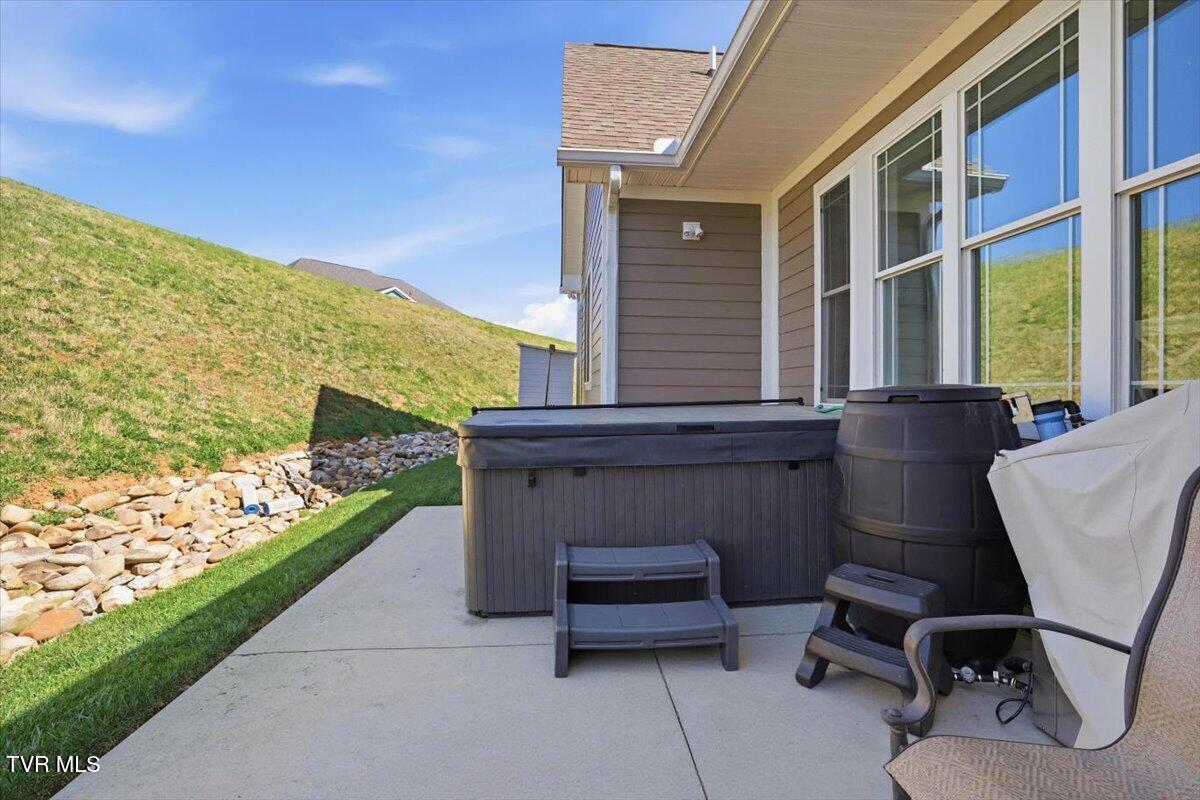 2233 Windswept Way