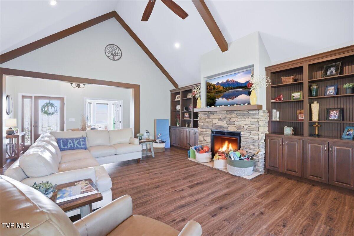 2233 Windswept Way