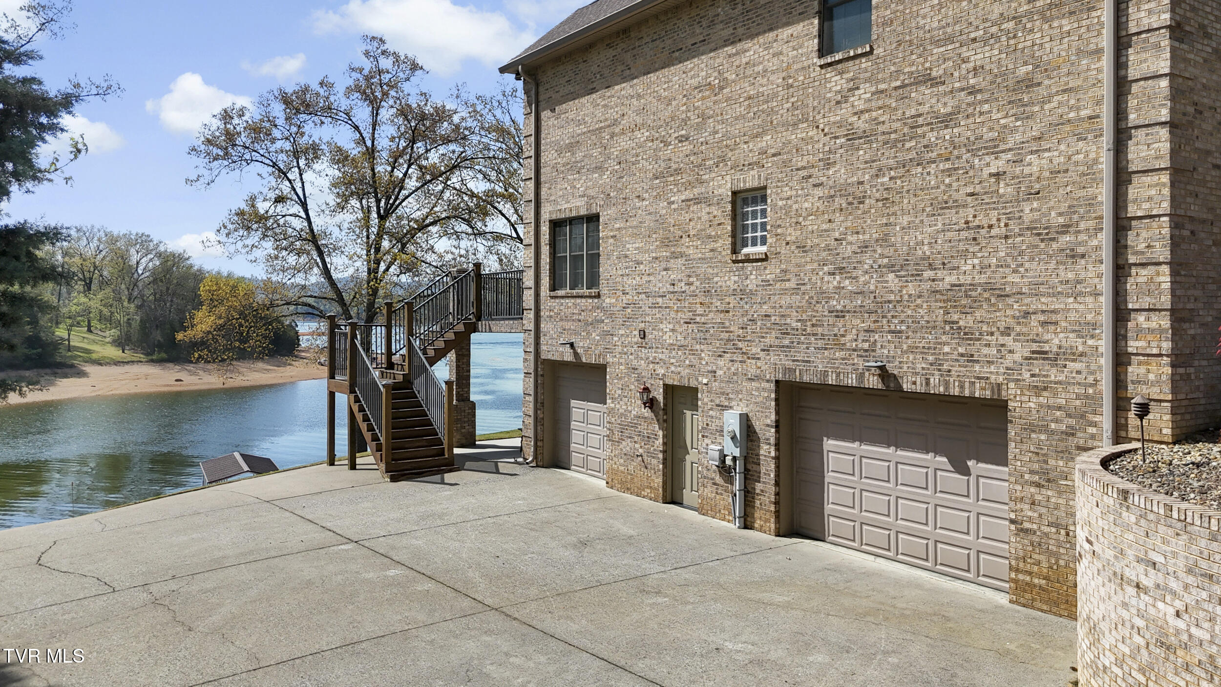 1166 Wildcat Road