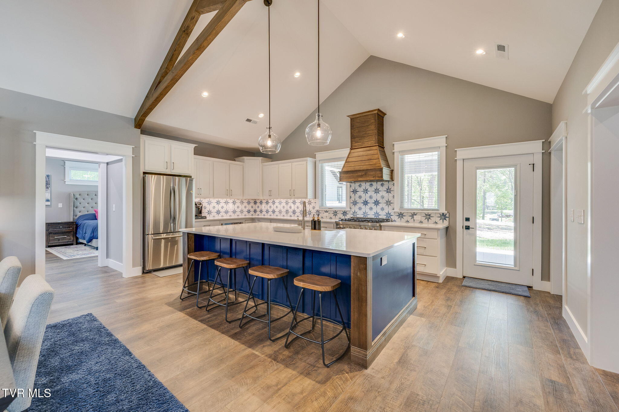 350 Sunset Harbor Drive