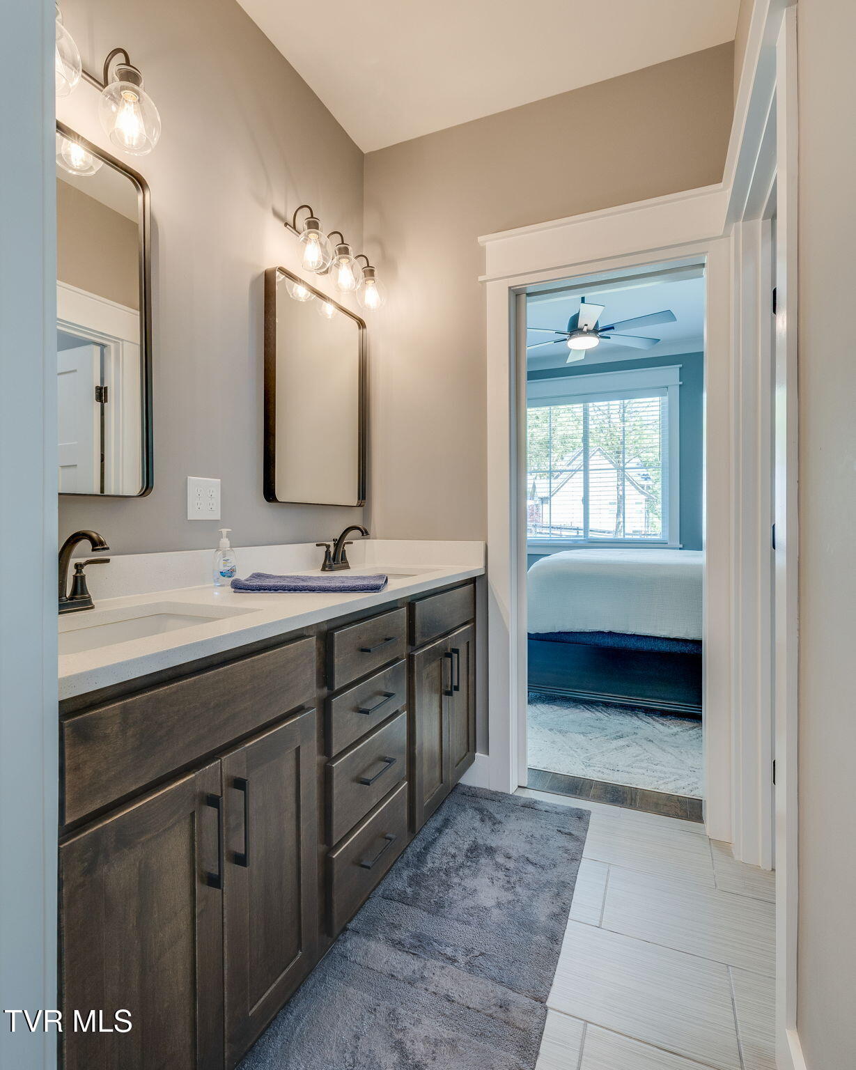 350 Sunset Harbor Drive