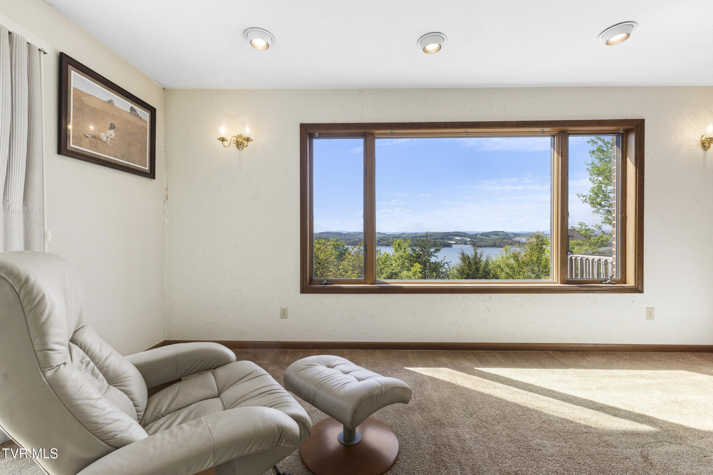 7366 Circle Point Drive