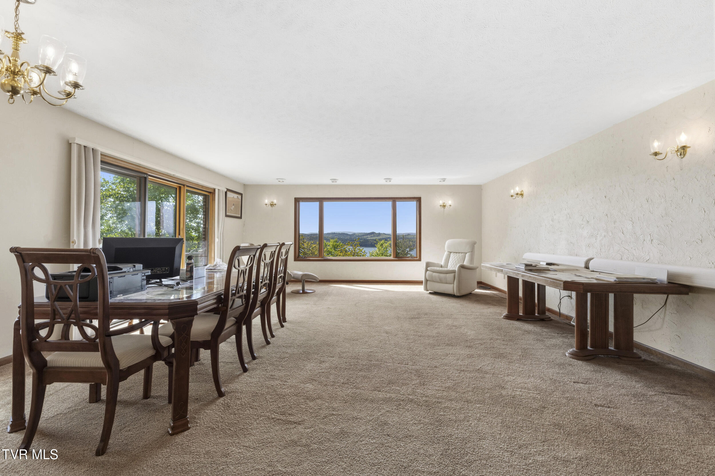 7366 Circle Point Drive