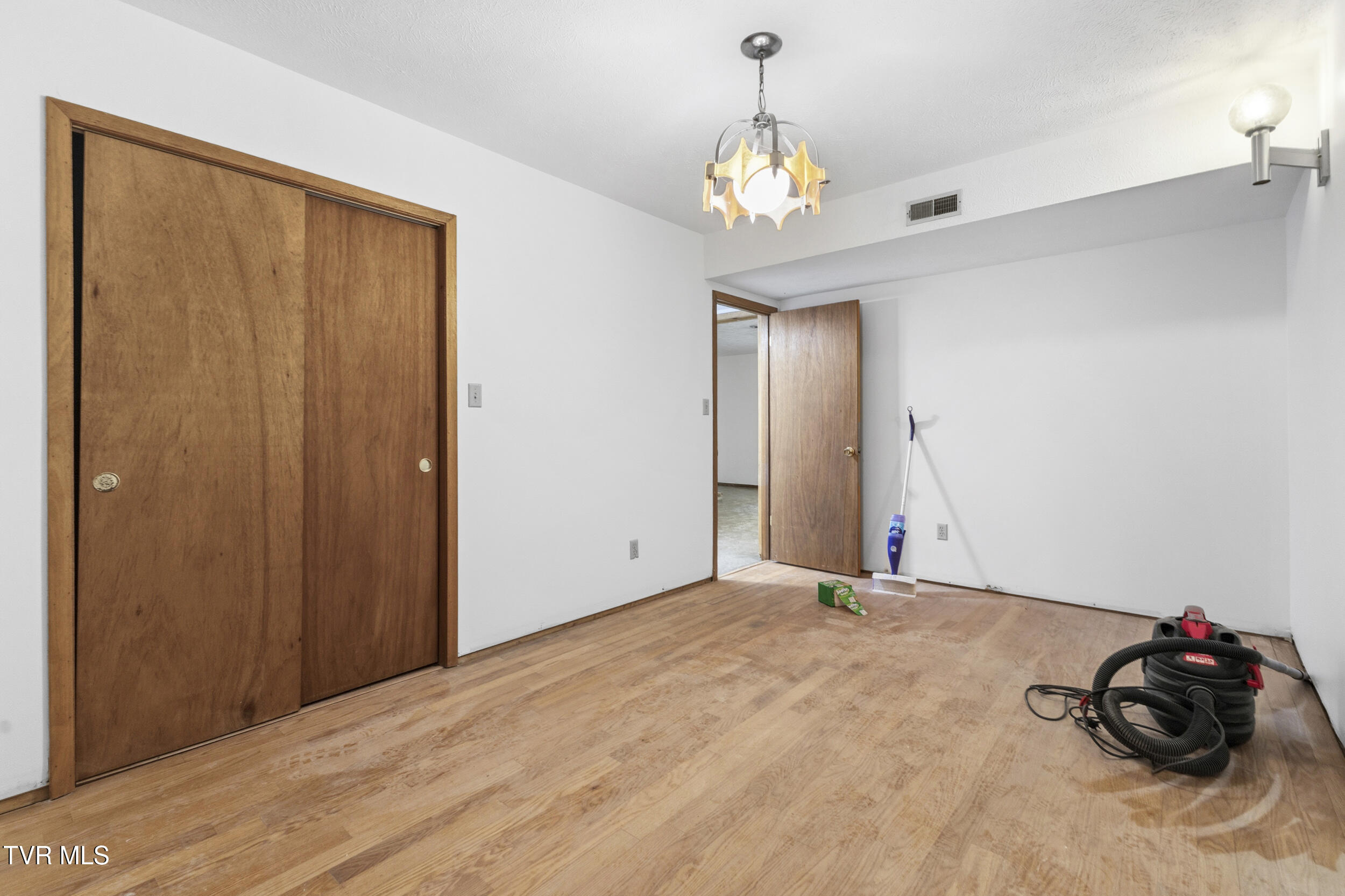 7366 Circle Point Drive