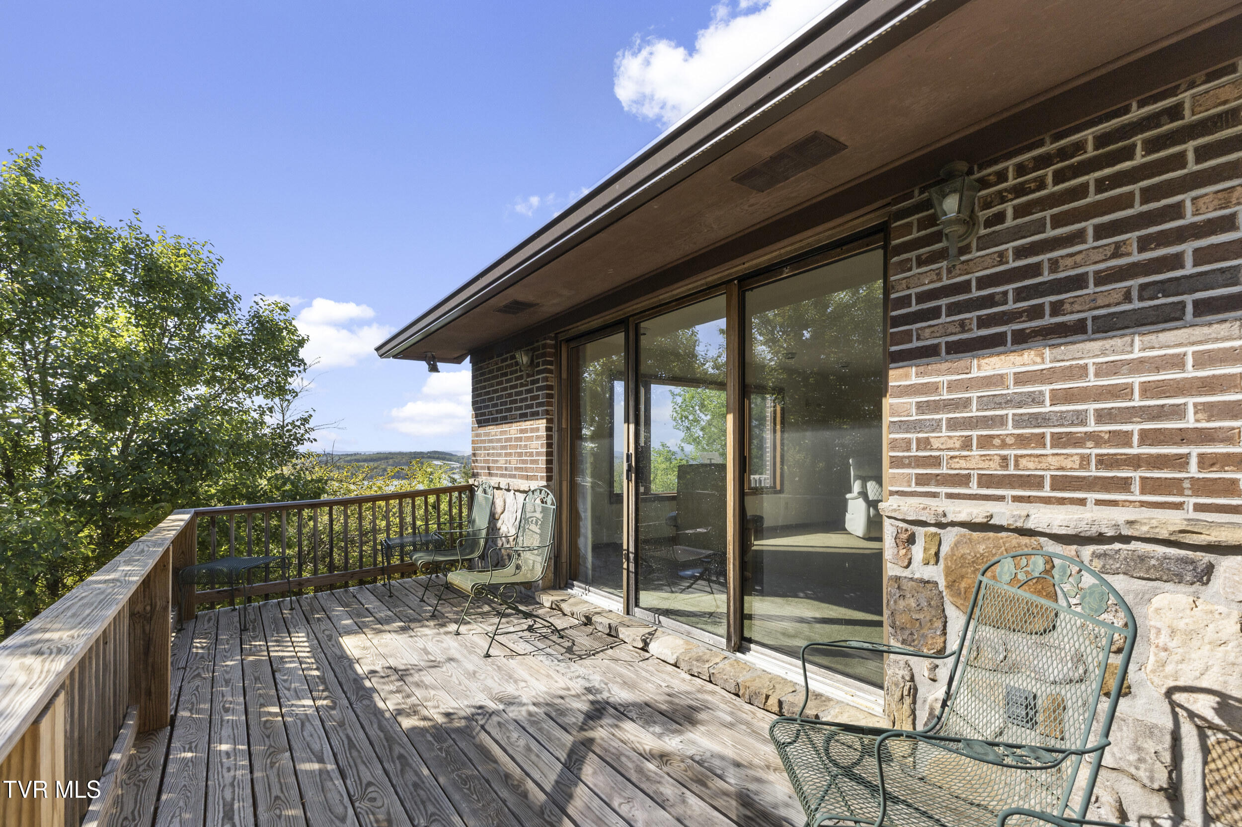 7366 Circle Point Drive