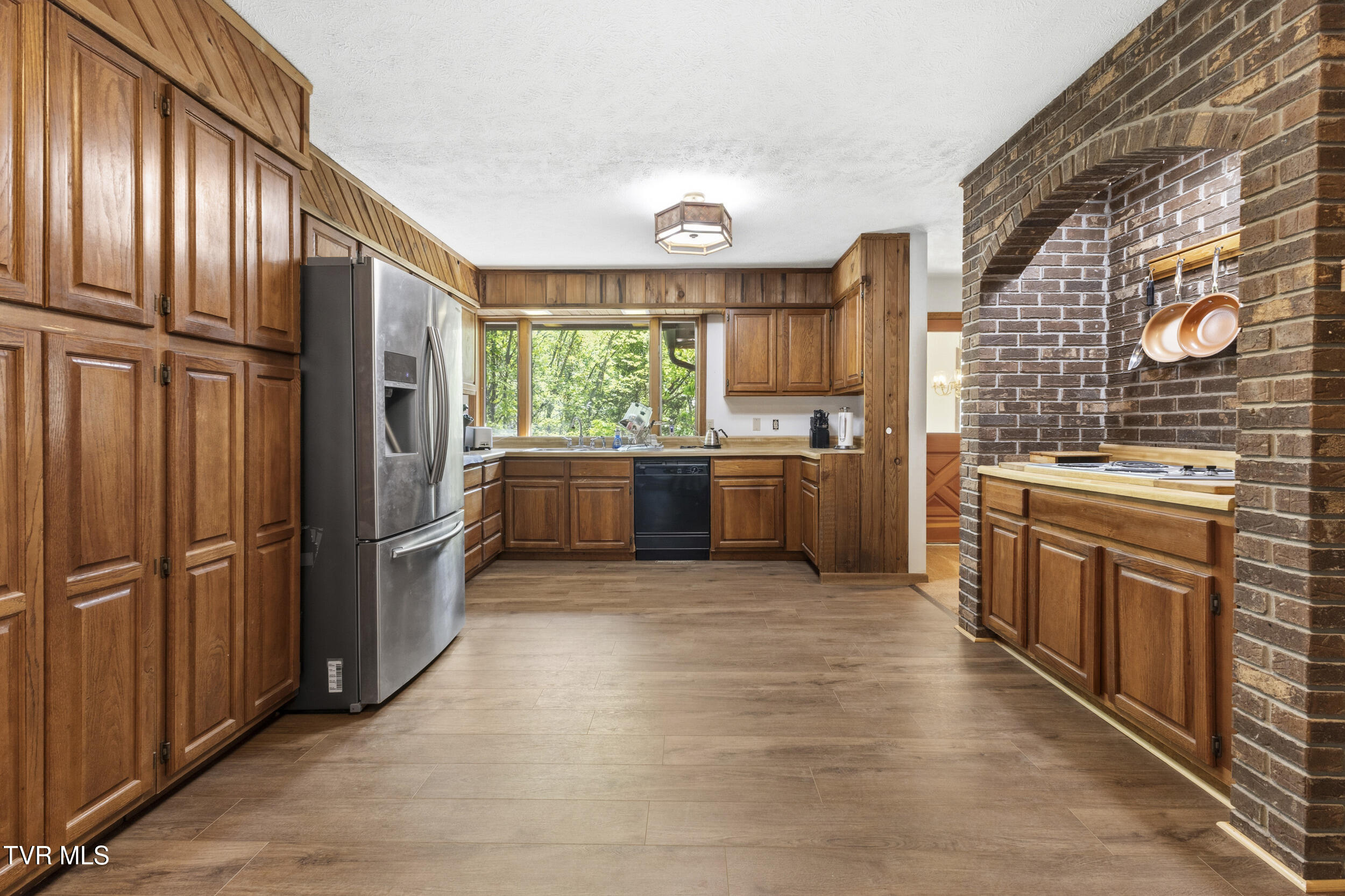 7366 Circle Point Drive