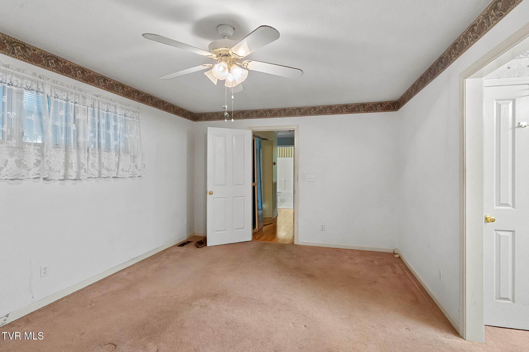 510 Kinser Park Lane
