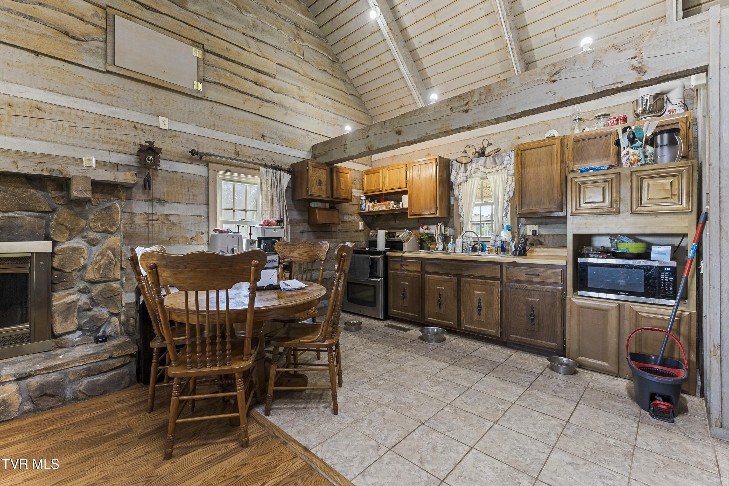 125 Island Harbor Lane