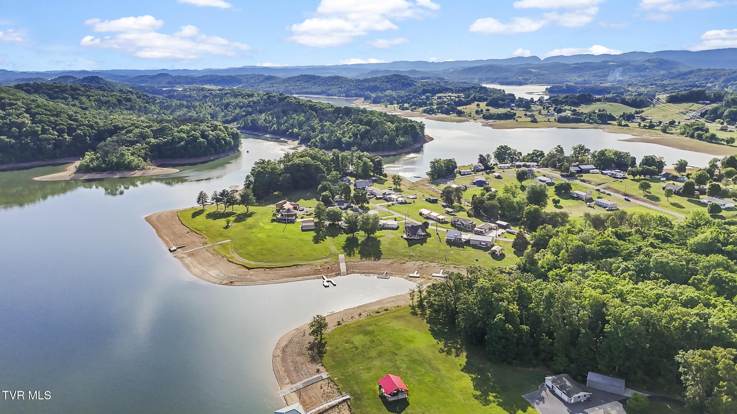 125 Island Harbor Lane