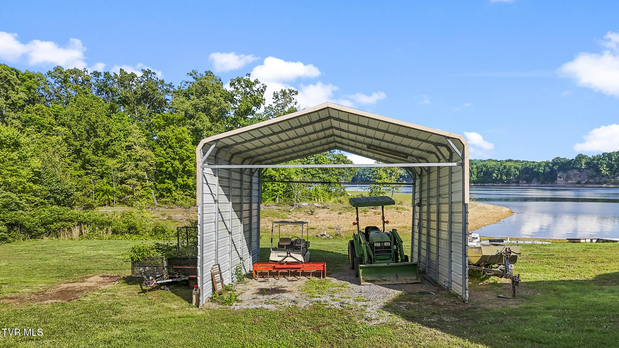 125 Island Harbor Lane