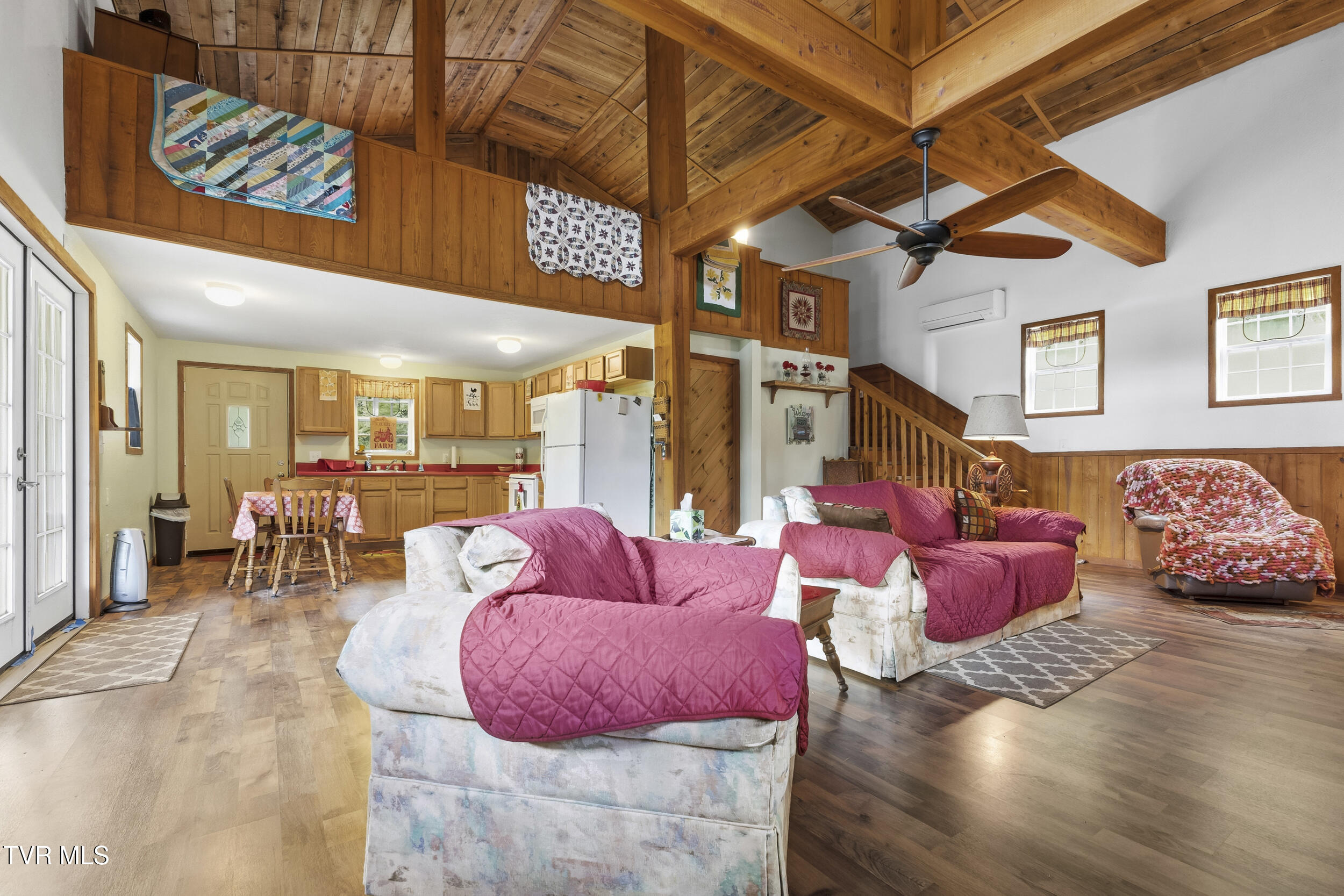 3609 Cave Springs Road