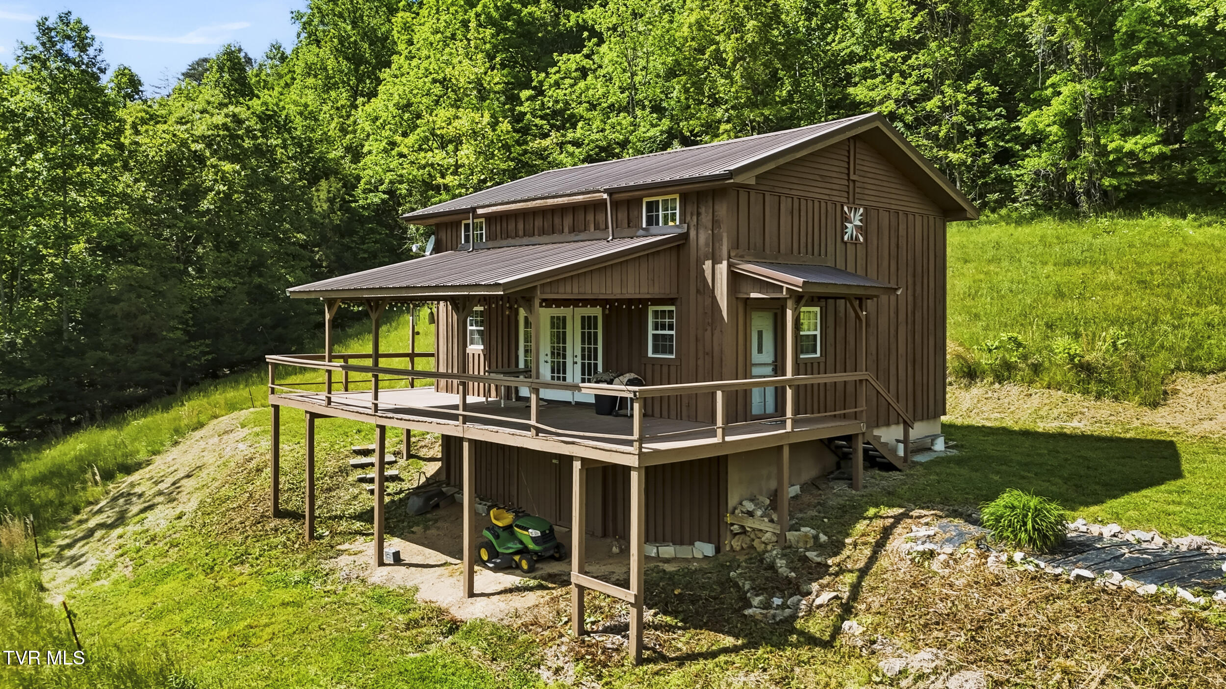 3609 Cave Springs Road