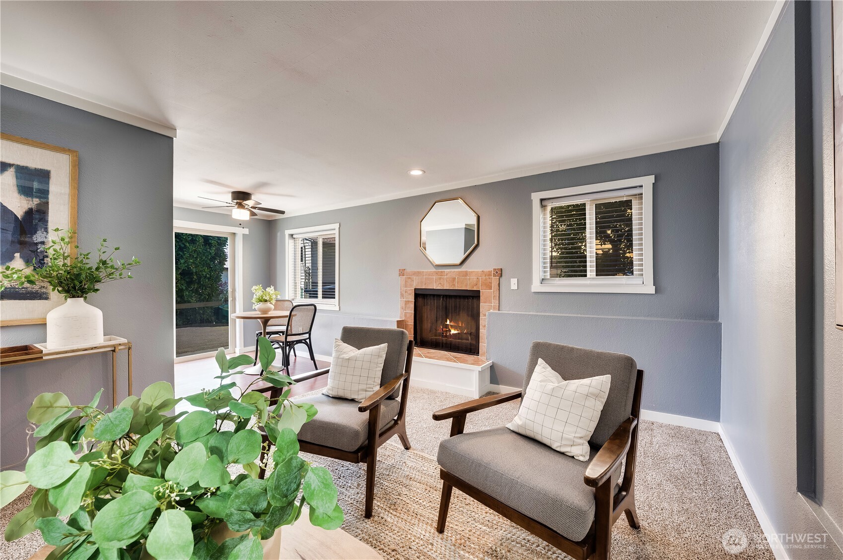 4511 Greenwood Avenue N Unit: 1