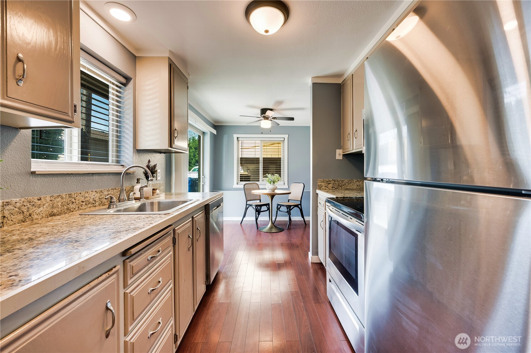 4511 Greenwood Avenue N Unit: 1