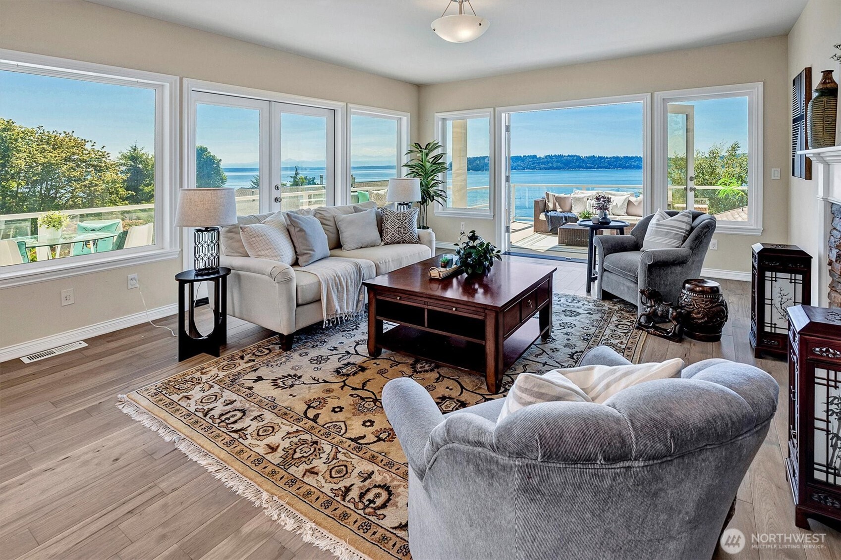 10123 Marine View Drive