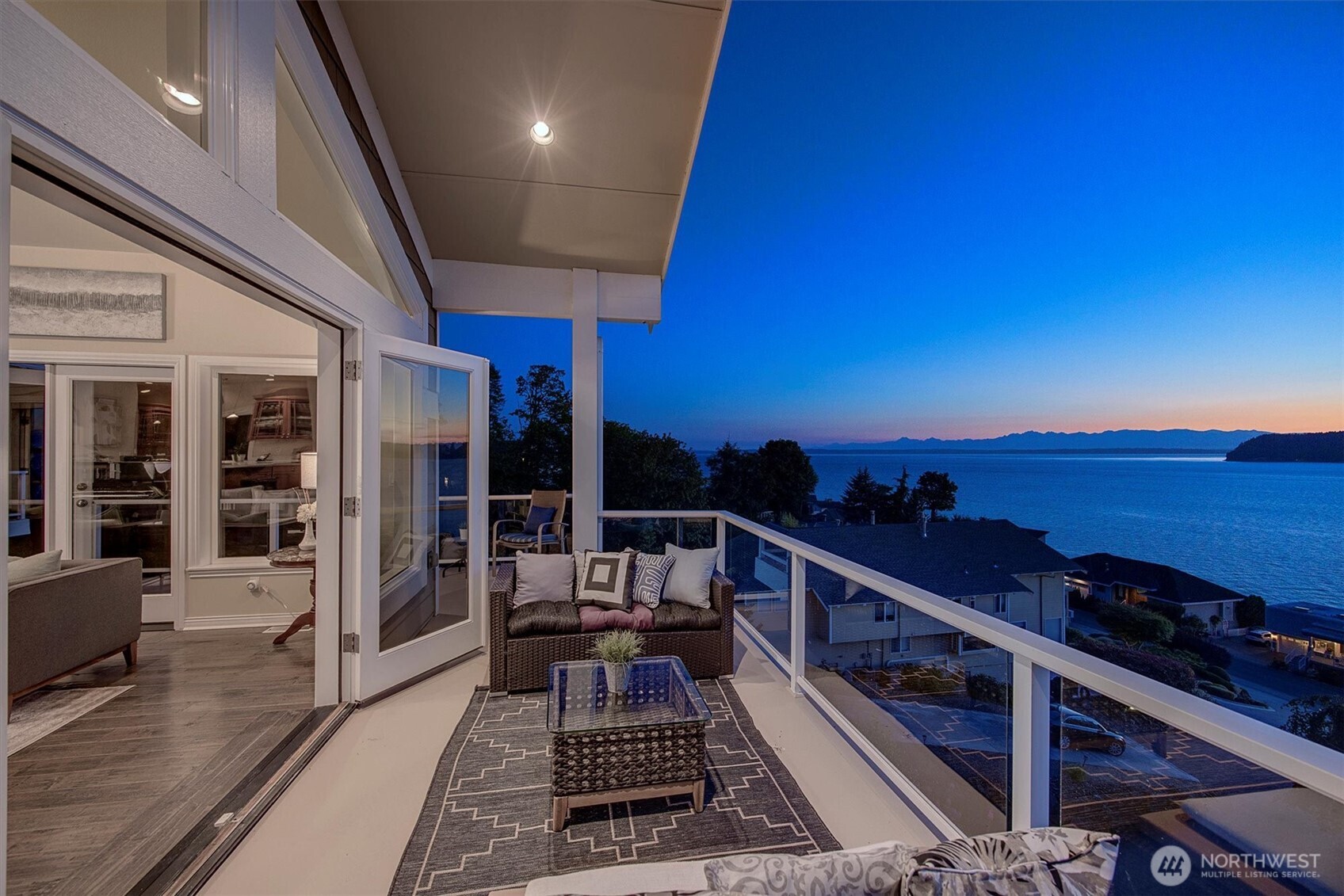 10123 Marine View Drive