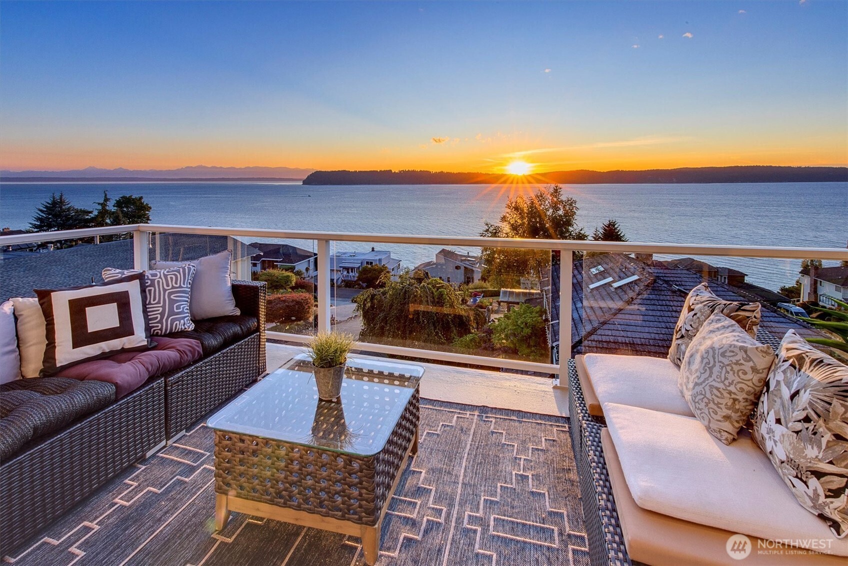 10123 Marine View Drive