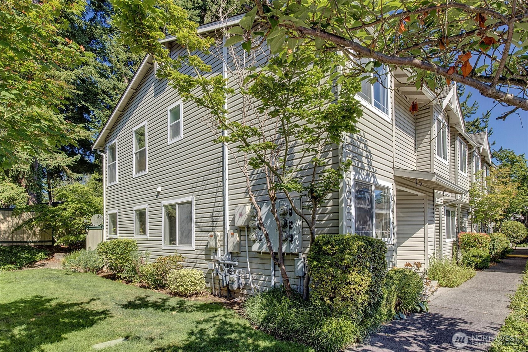 6128 202nd Street SW Unit: 101