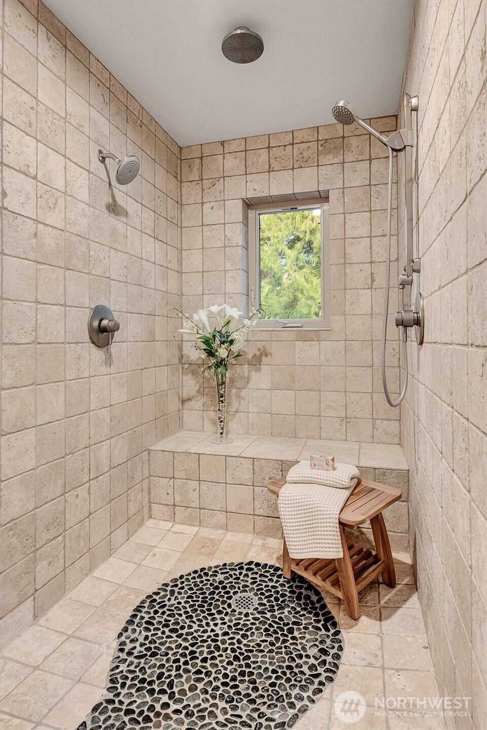 3018 Ilwaco Avenue NE